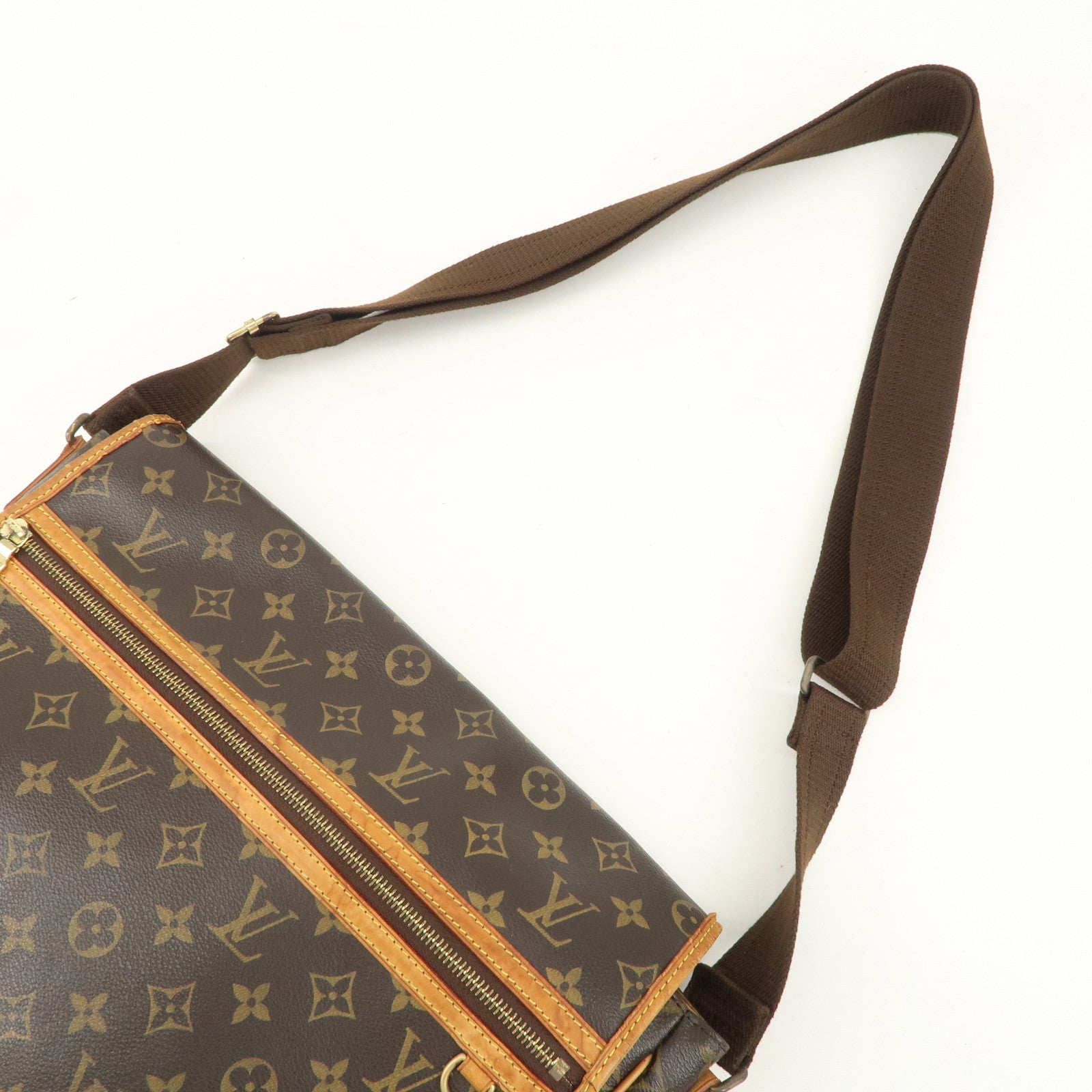 Louis Vuitton Monogram Messenger Bosphore GM Shoulder Bag M40105