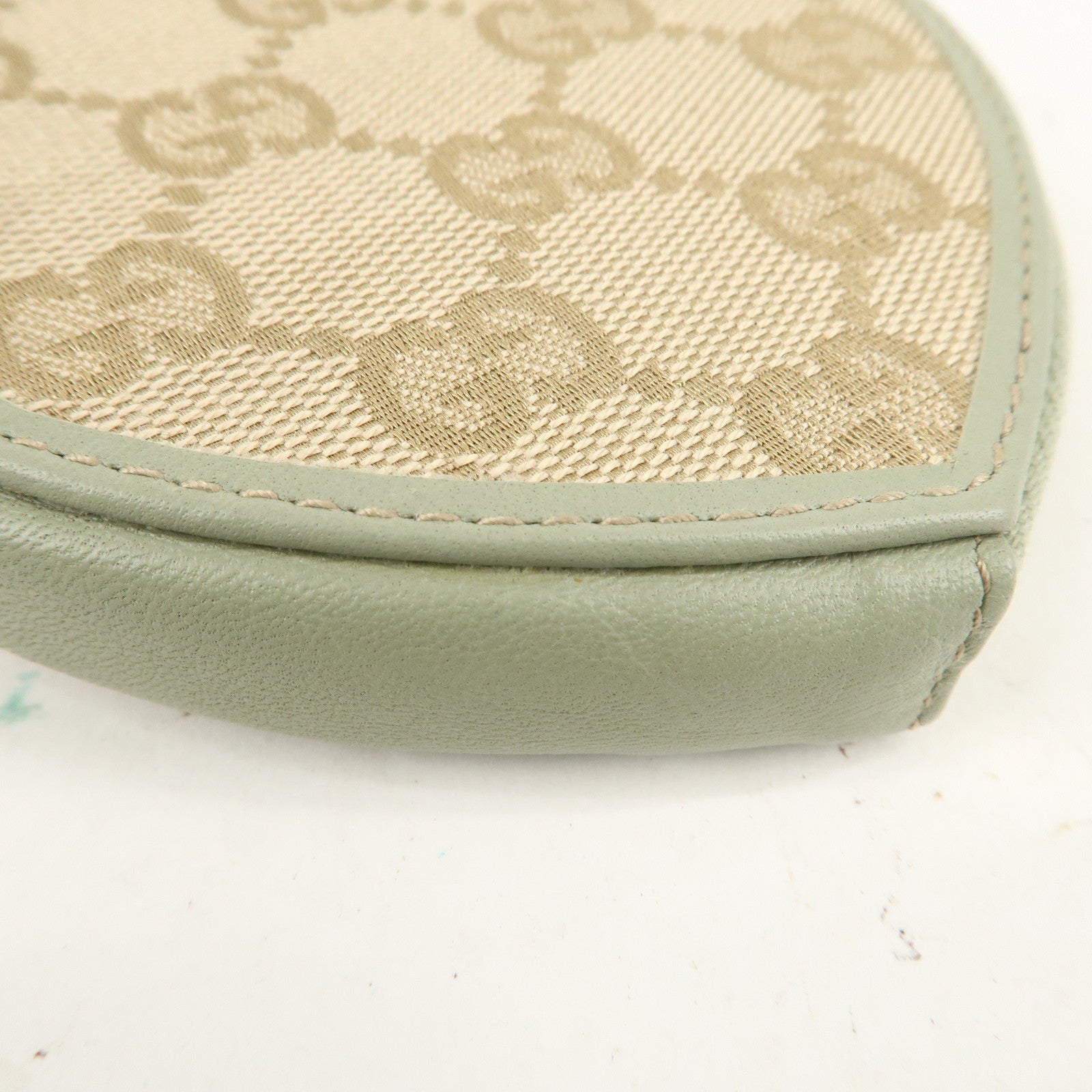 GUCCI GG Canvas Leather Heart Coin Case Wallet Light Green 152615