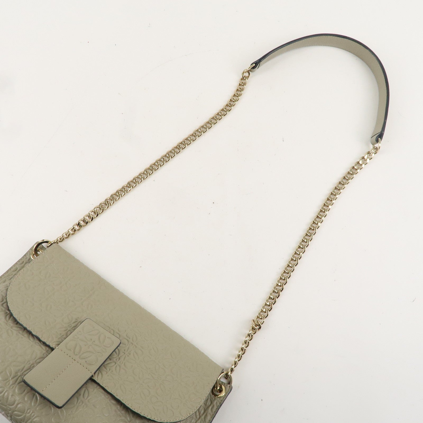 LOEWE Anagram Leather Avenue Chain Shoulder Bag Light Green