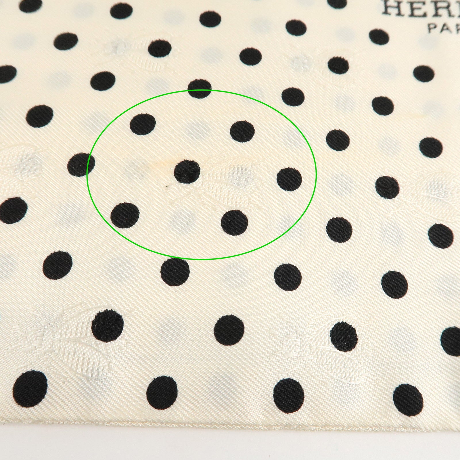 HERMES Silk 100% Maxi Twilly Dot Bee White Black Used