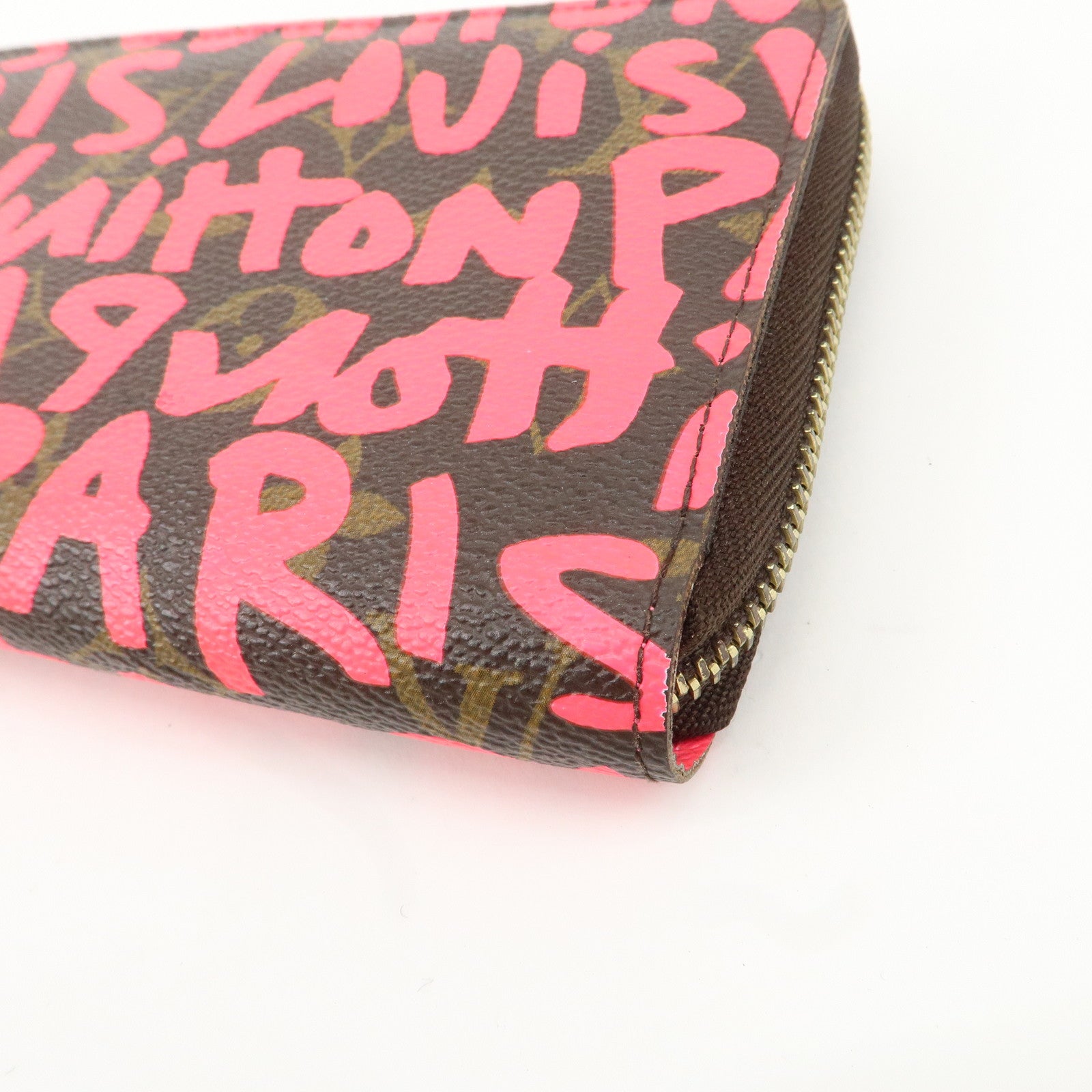 Louis Vuitton Monogram Graffiti Zippy Wallet Fuchsia M93710 Used