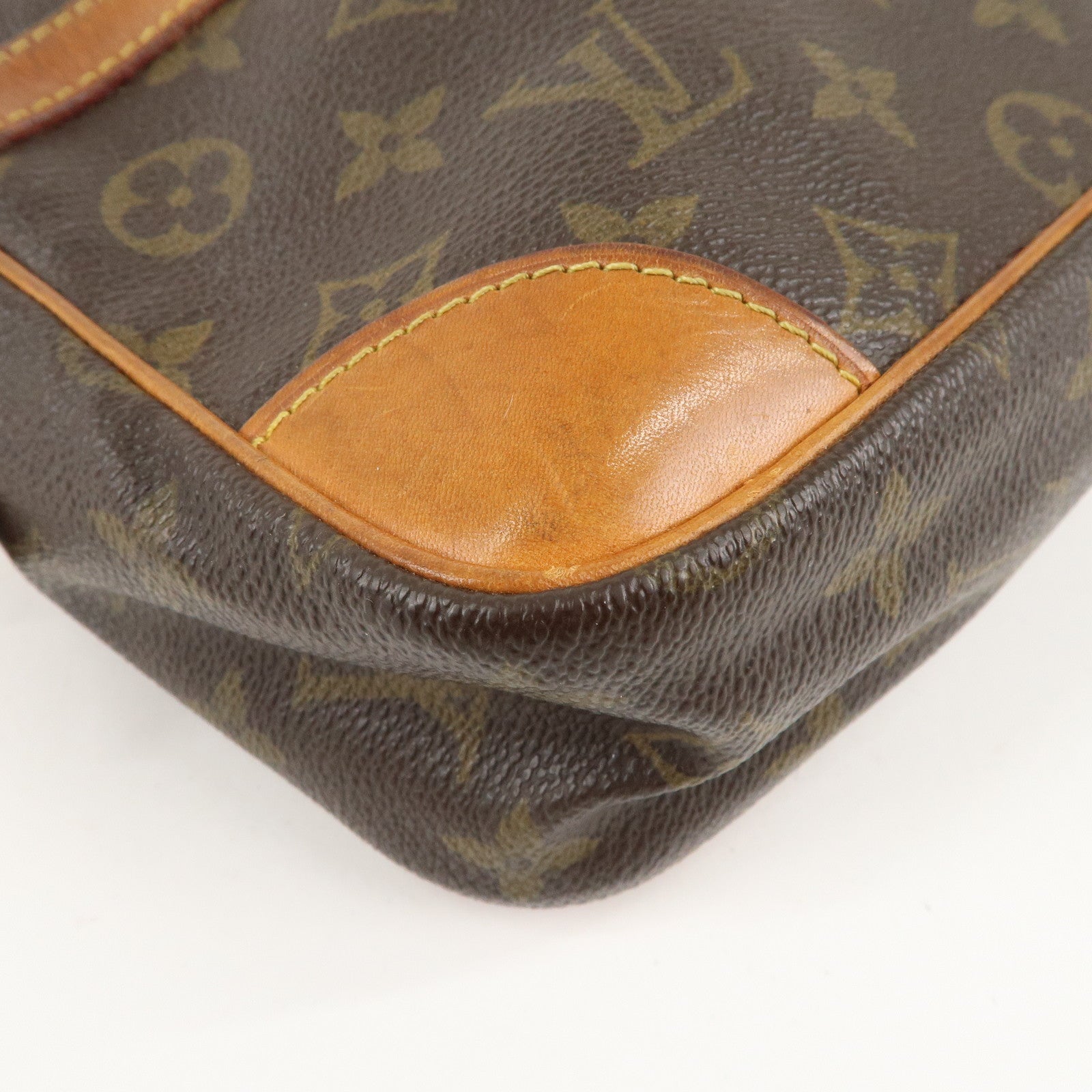 Louis Vuitton Monogram Compiegne 28 Pouch Clutch Bag M51845