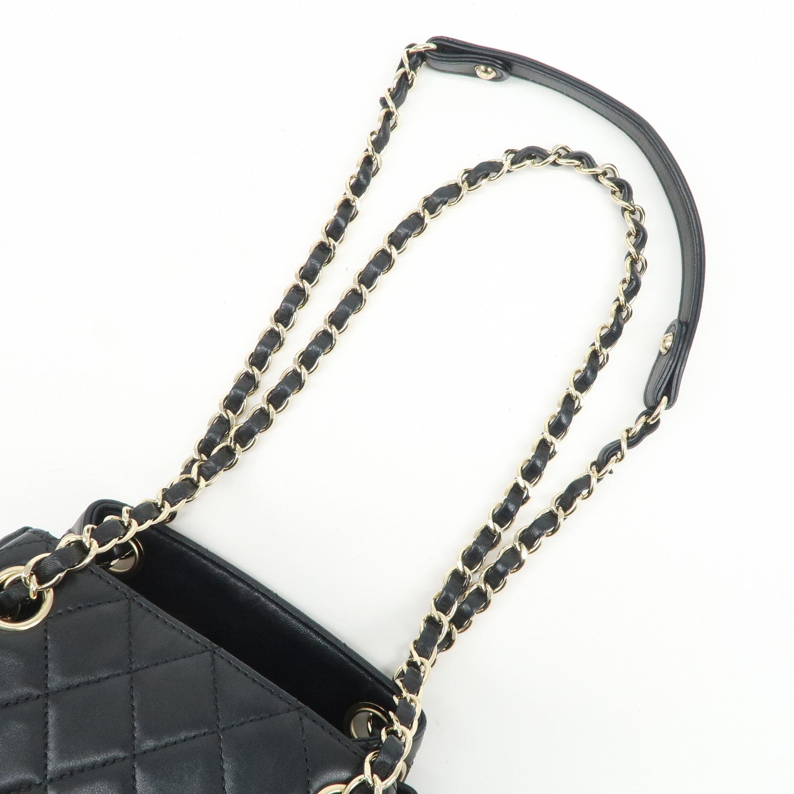 CHANEL Matelasse Lamb Skin Chain Shoulder Bag Black Used