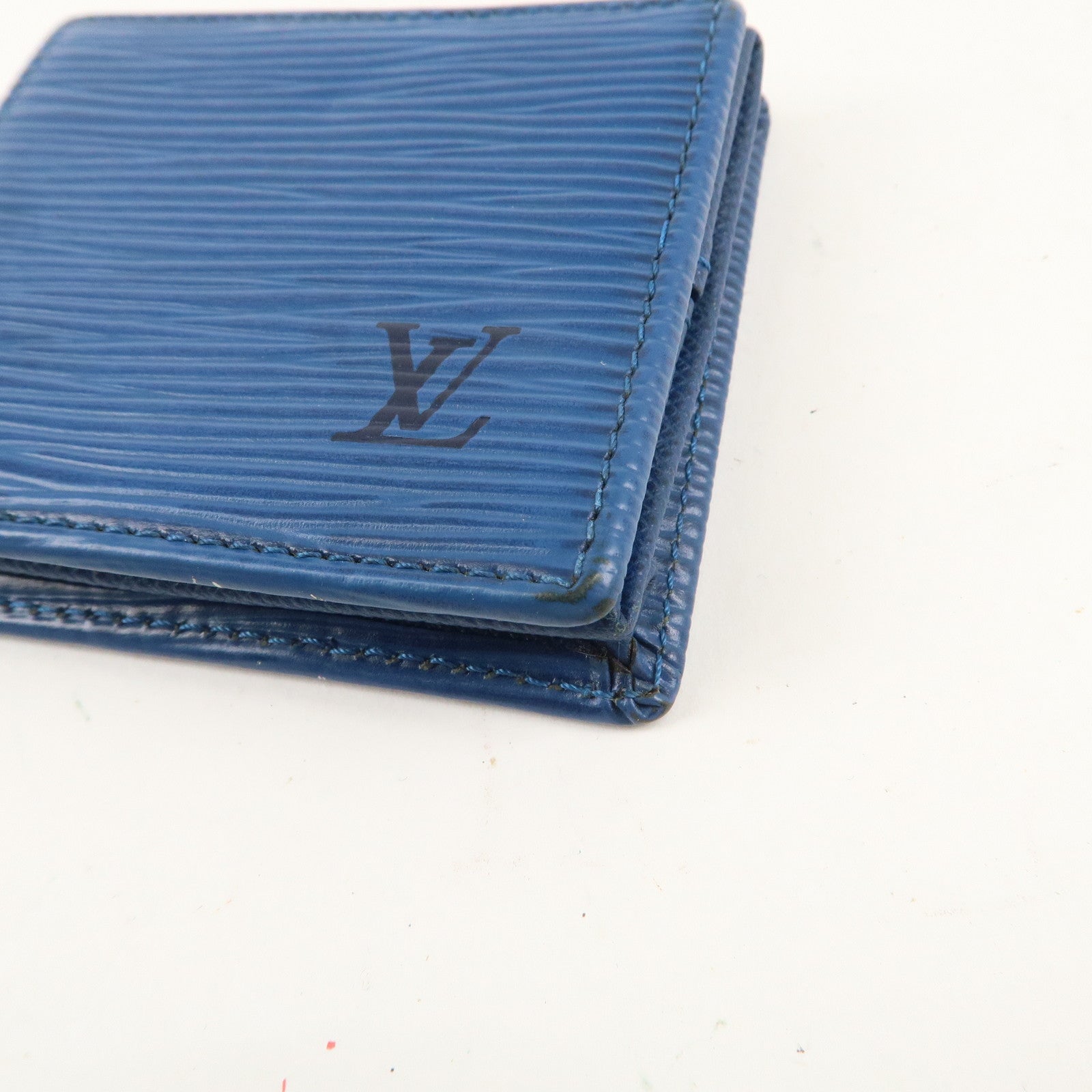 Louis Vuitton Epi Porte Monnaie Bowatt CoinCase Toledo Blue M63695