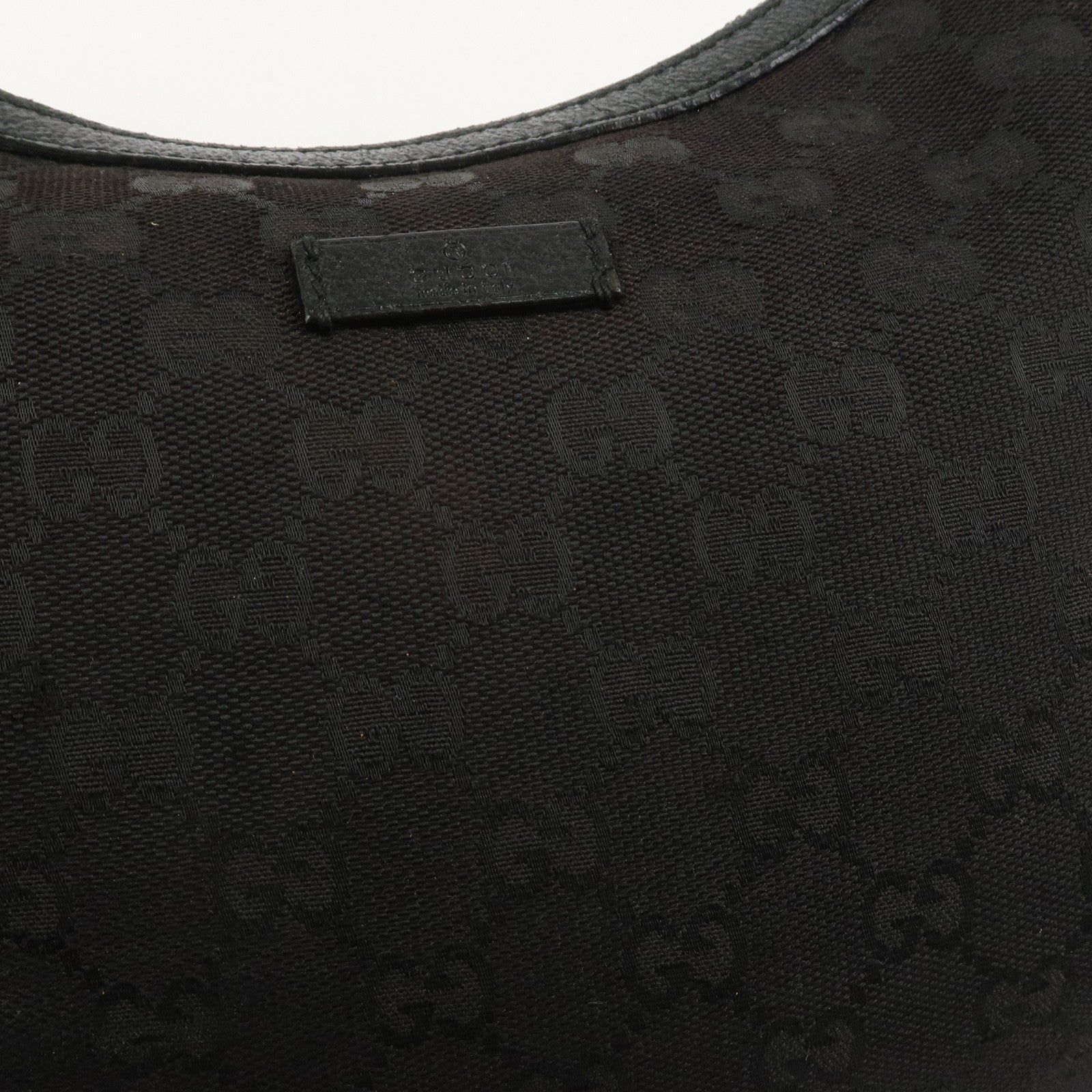 GUCCI GG Canvas Leather Shoulder Bag Black 181092