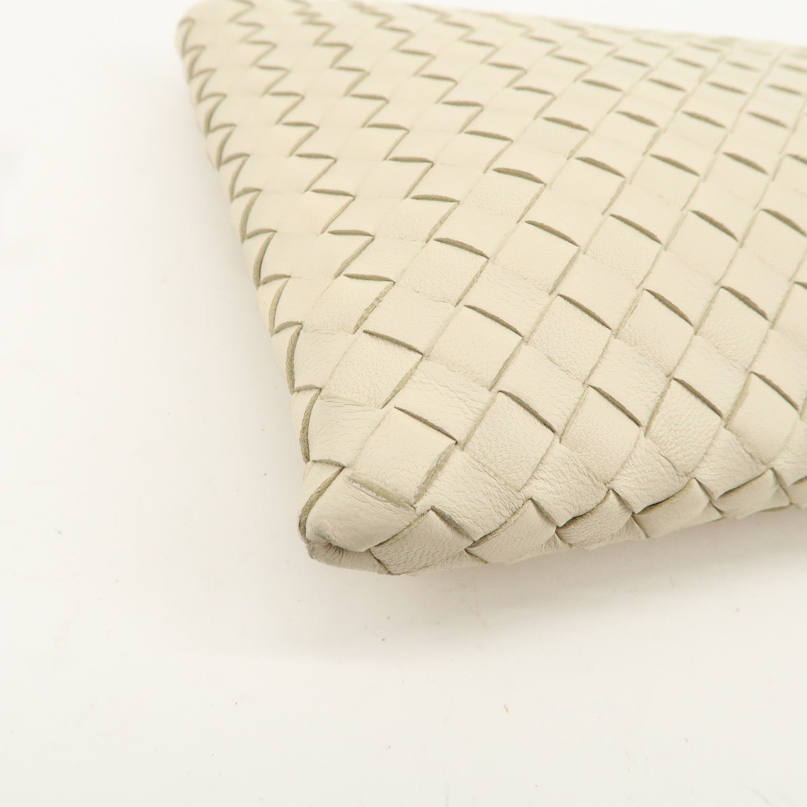 BOTTEGA VENETA Intrecciato Leather Pouch Cosmetic Pouch Ivory