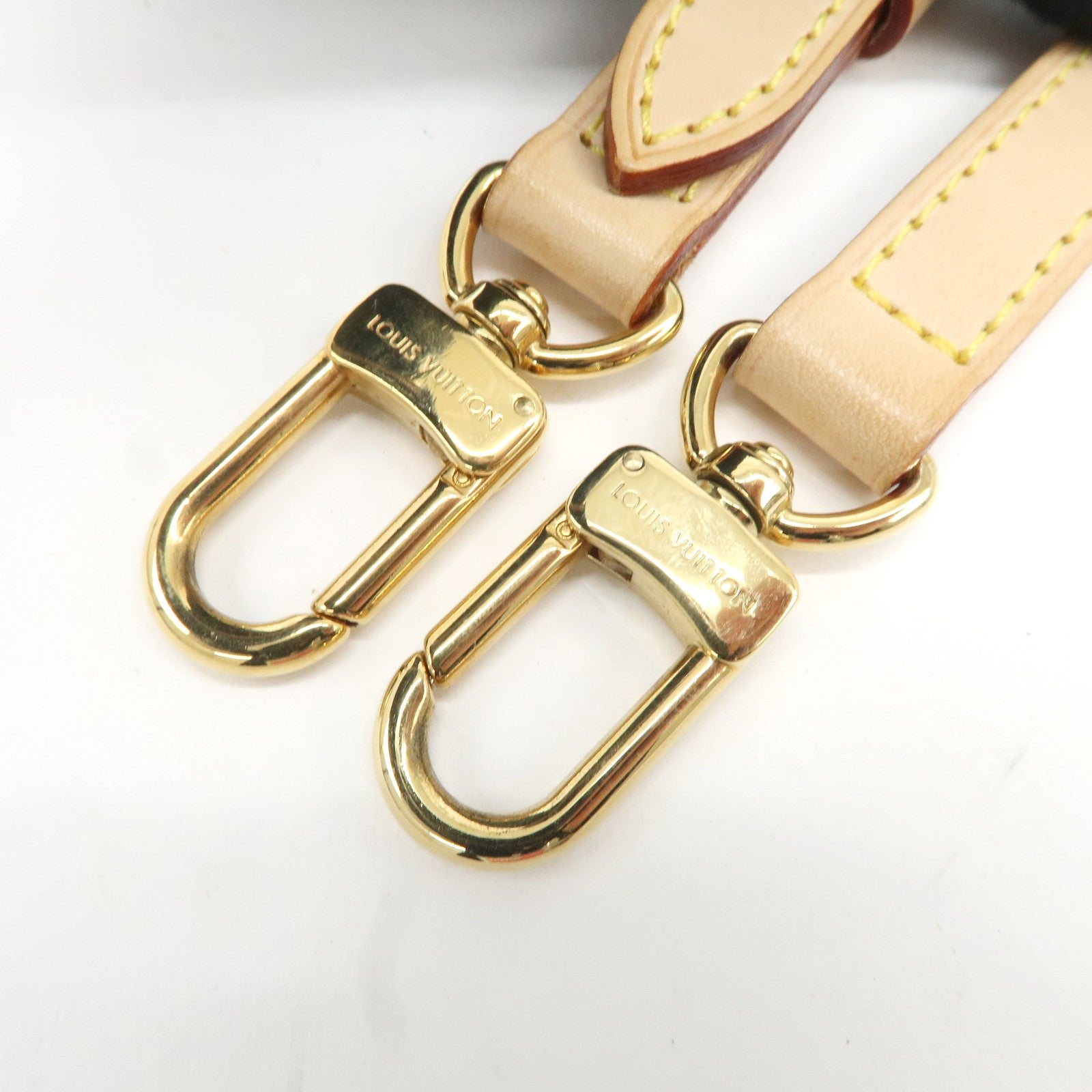 Louis Vuitton Nume Leather Shoulder Strap 120cm J52312