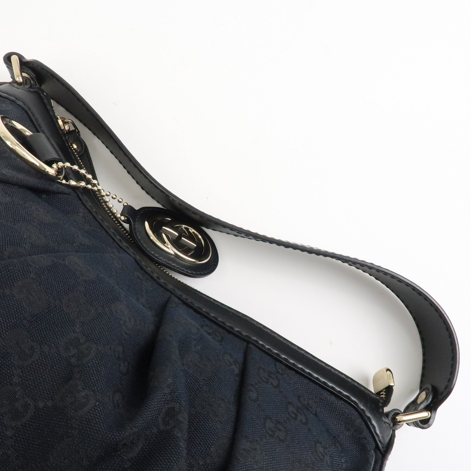 GUCCI Sukey GG Canvas Leather Shoulder Bag Black Silver HDW 232955 Used