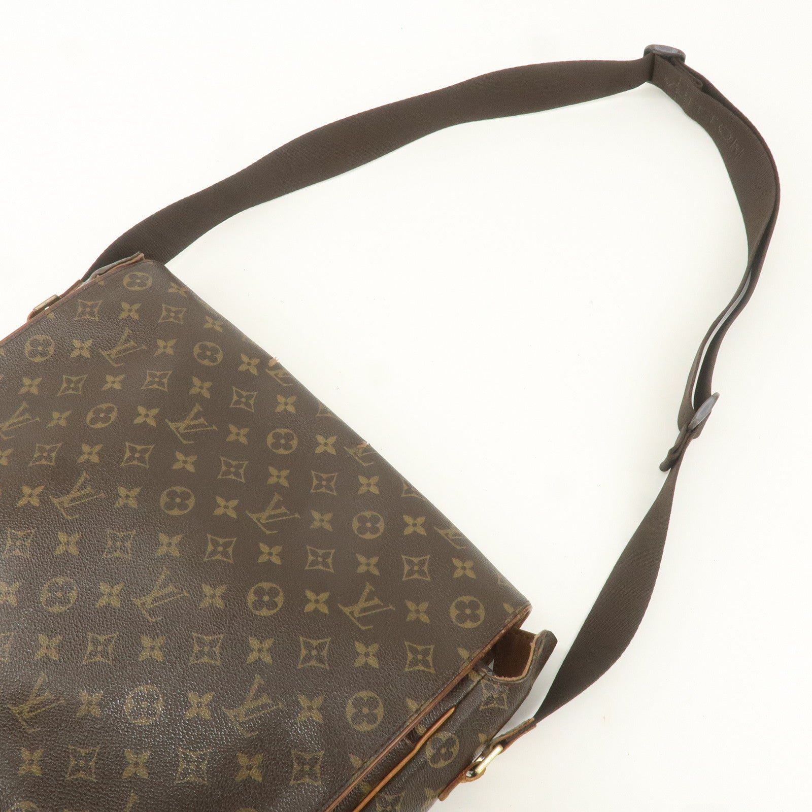 Louis Vuitton Monogram Abbesses Messenger Bag Hand Bag M45257