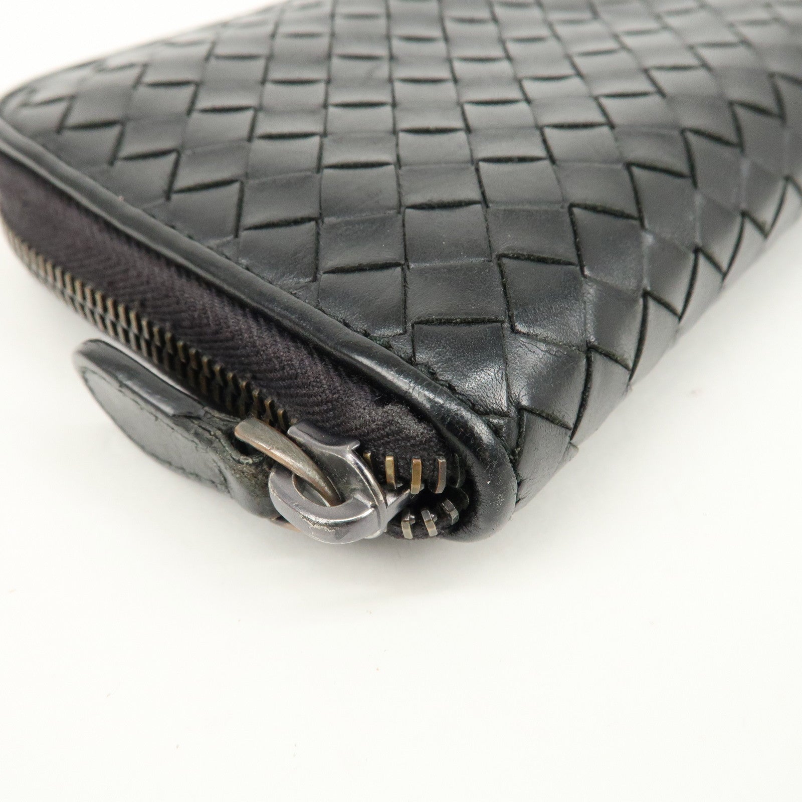 BOTTEGA VENETA Intrecciato Leather Zip Round Long Wallet Black