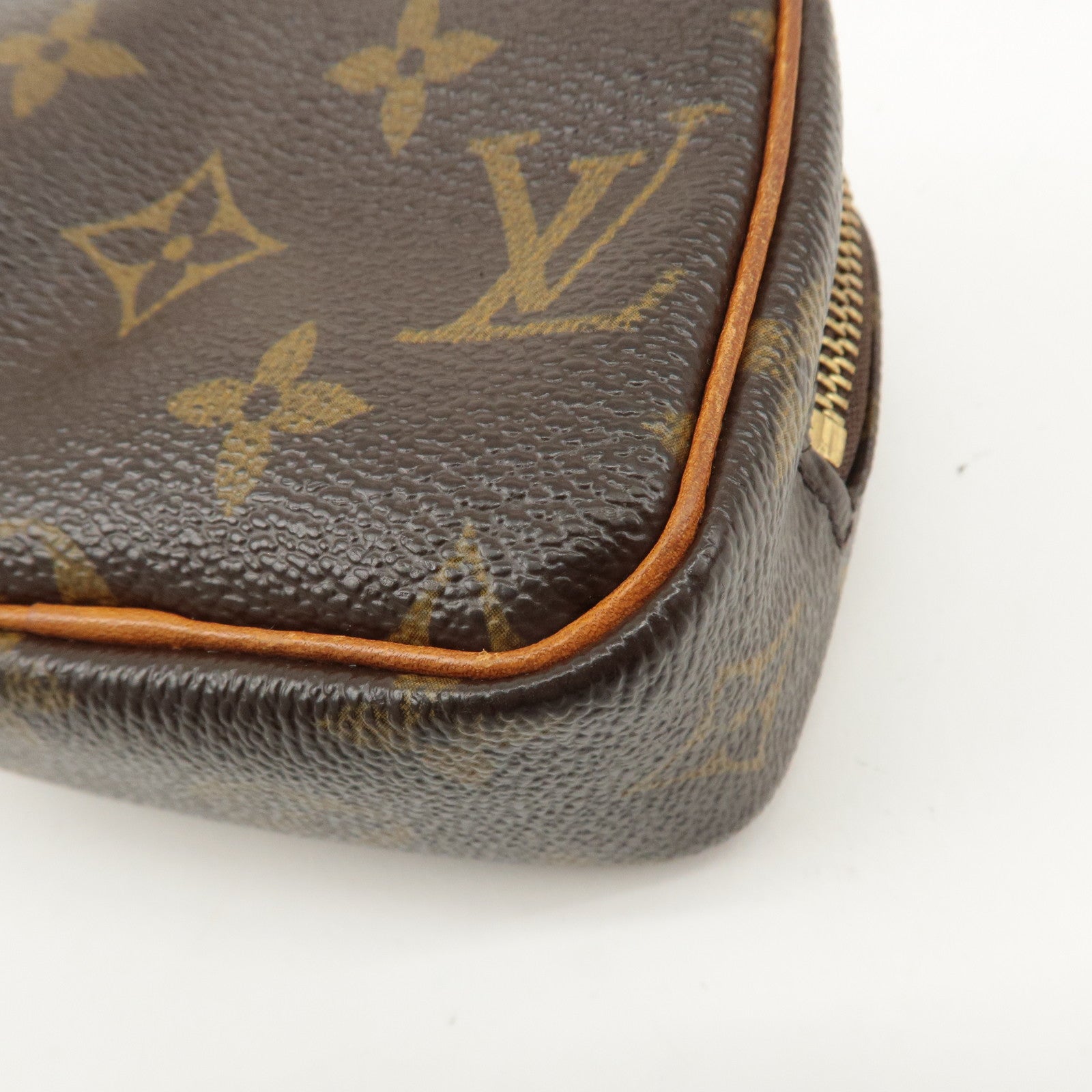 Louis Vuitton Monogram Trousse Wapity Pouch Camera Case M58030