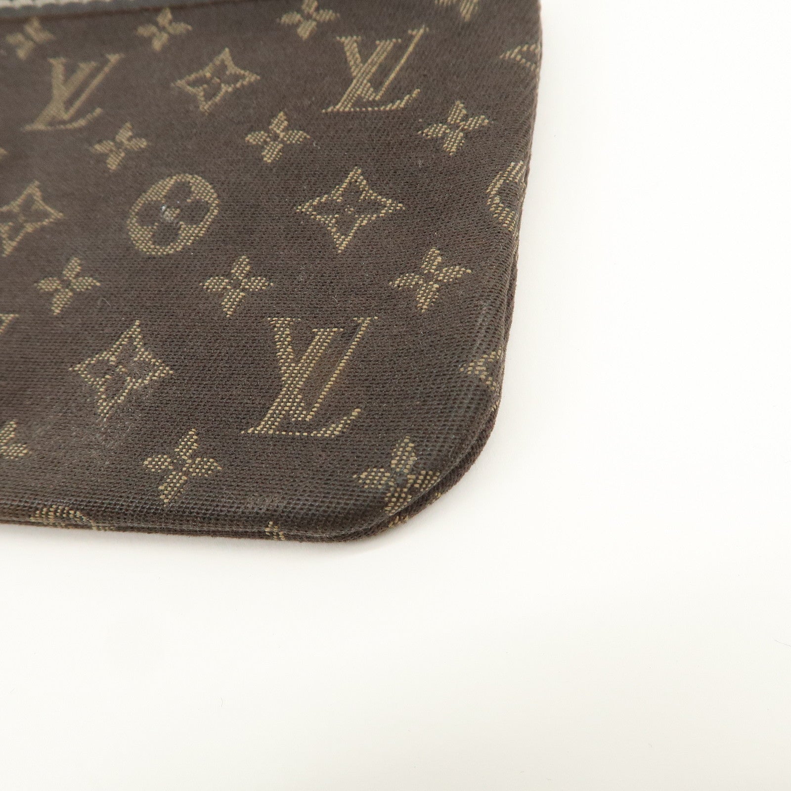 Louis Vuitton Monogram Mini Lin Pochette Cles Coin Case M95230