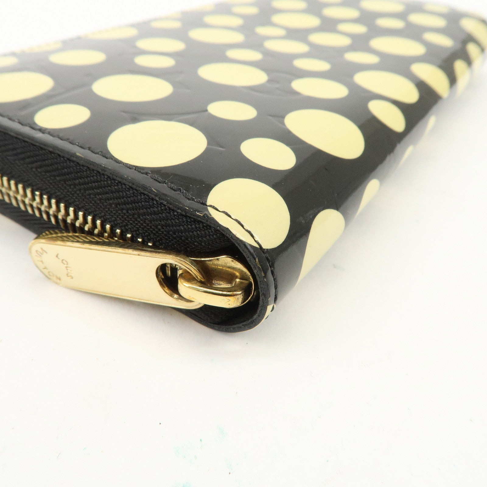 Louis Vuitton Monogram Vernis Dots Infinity Zippy Wallet M91573