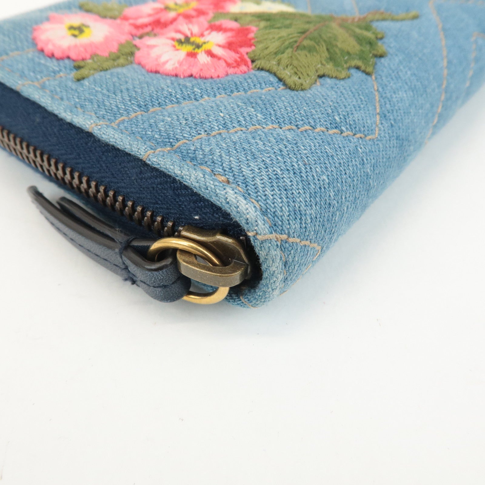 GUCCI GG Marmont Denim Zip Around Wallet Floral Pattern 443123 Used