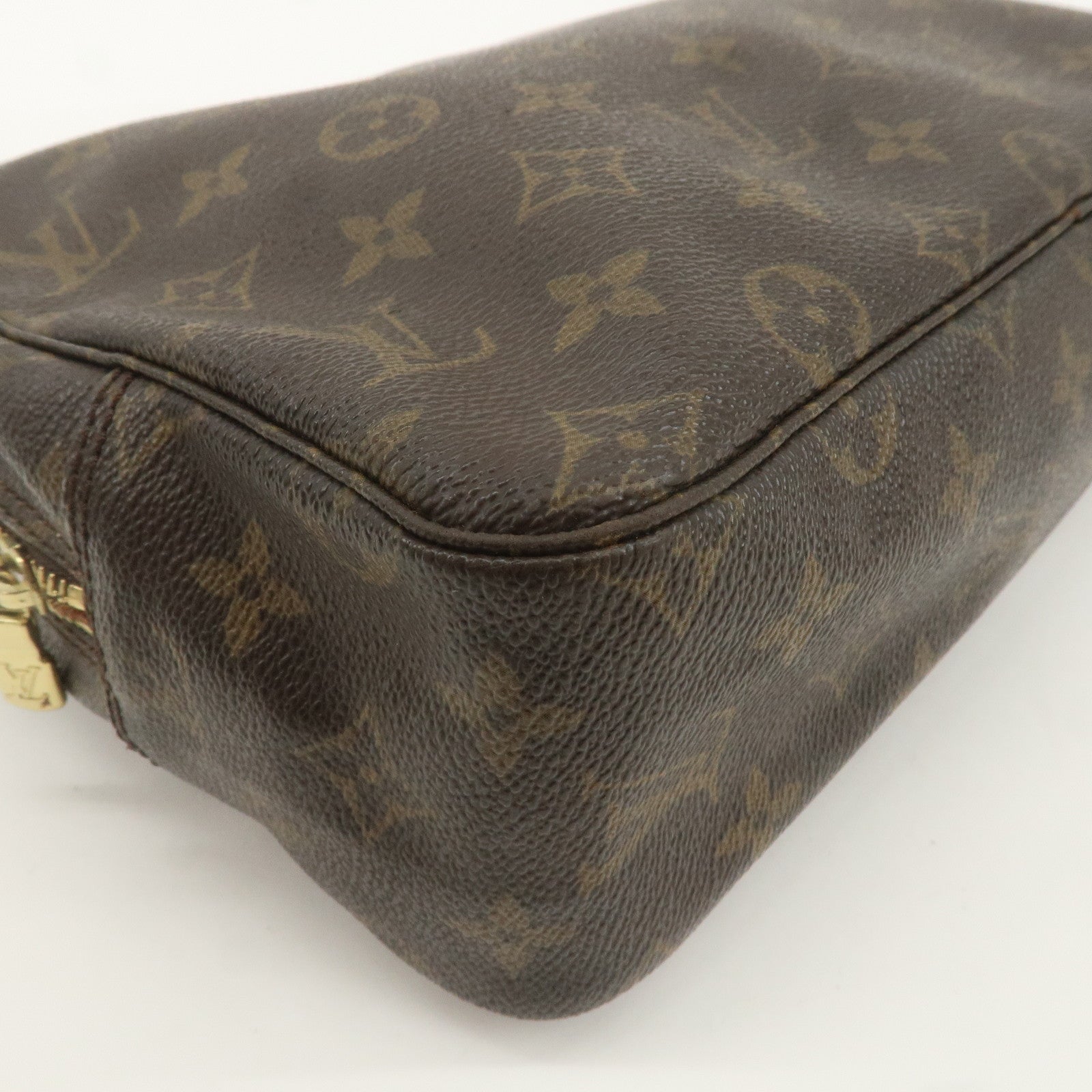 Louis Vuitton Monogram Trousse Toilette 28 Pouch M47522