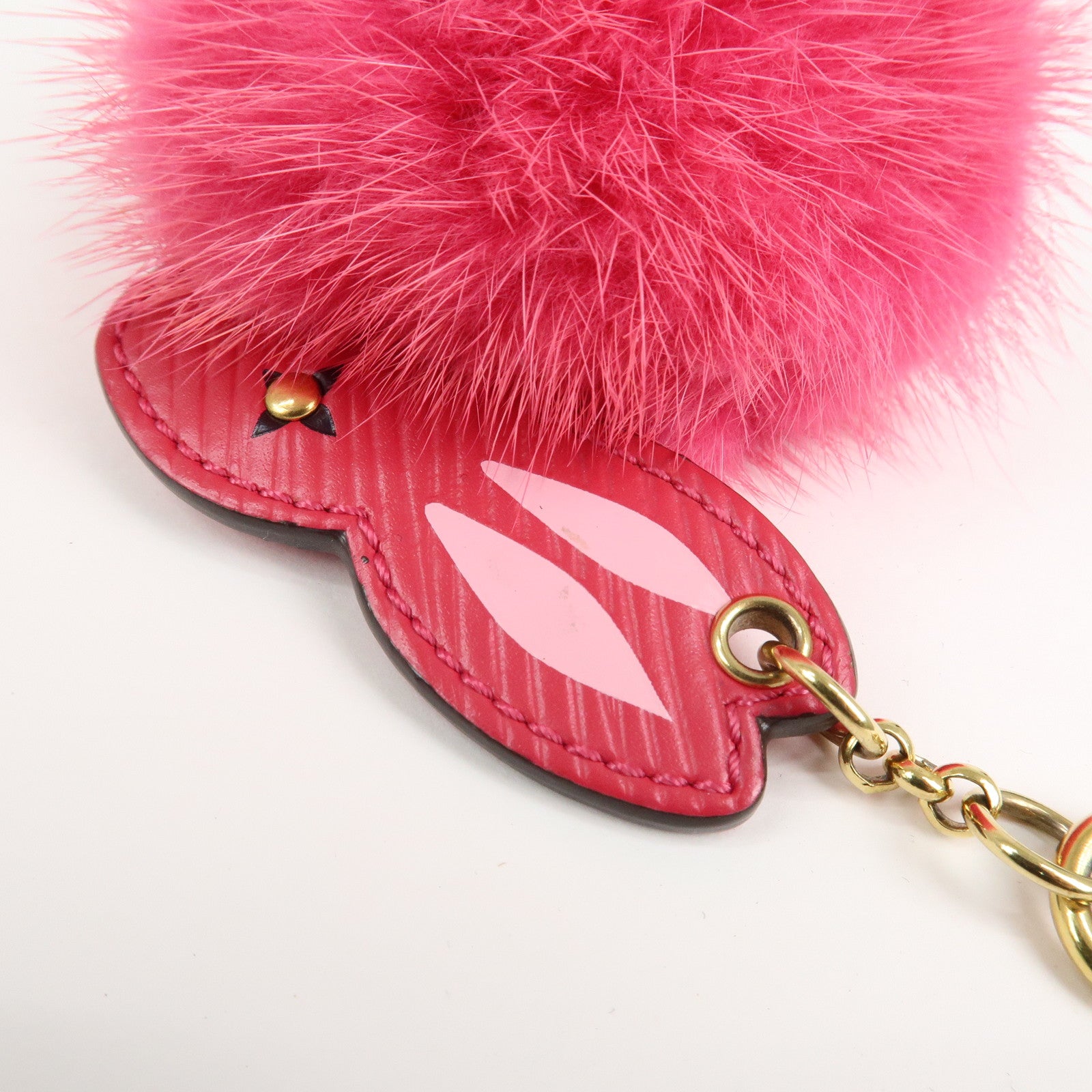 Louis Vuitton Porte Cles Mother
s Day Fur Bag Charm Rabbit M62571 Used