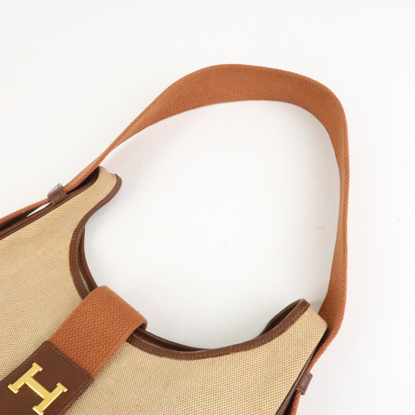 HERMES Toile Ash Leather Sako Shoulder Bag 〇E Stamped Natural Used