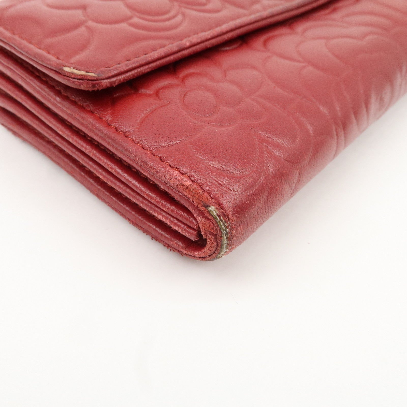 CHANEL Camelia Lamb Skin Bi-fold Long Wallet Red