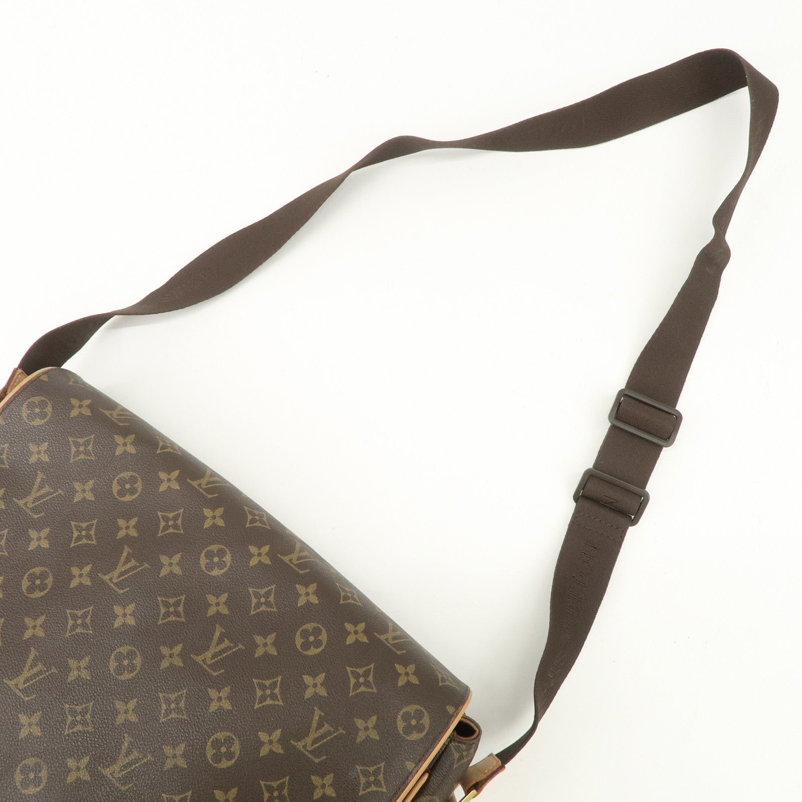 Louis Vuitton Monogram Abbesses Messenger Bag Shoulder Bag M45257 Used