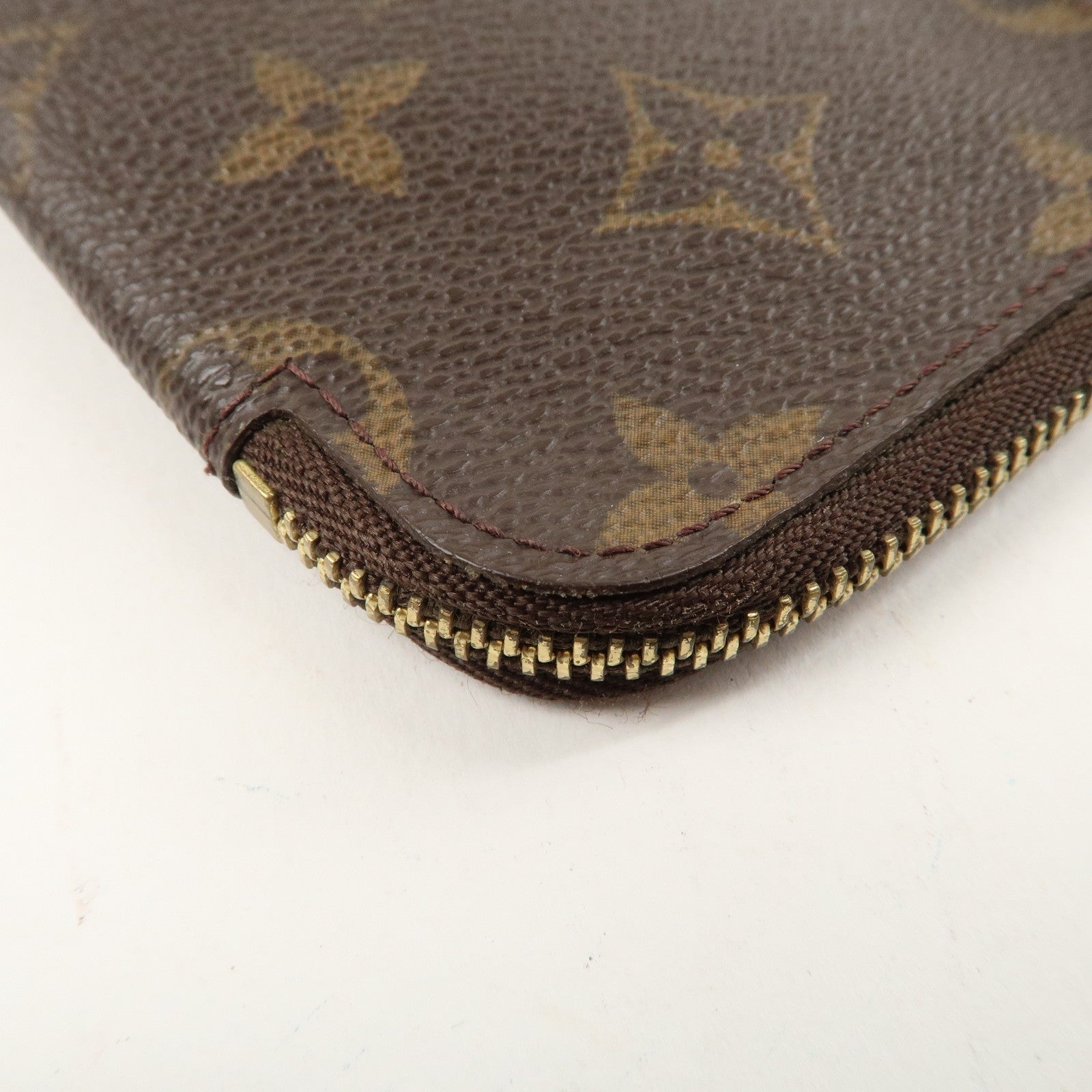 Louis Vuitton Monogram Pochette 6 Cles Key Holder M62610