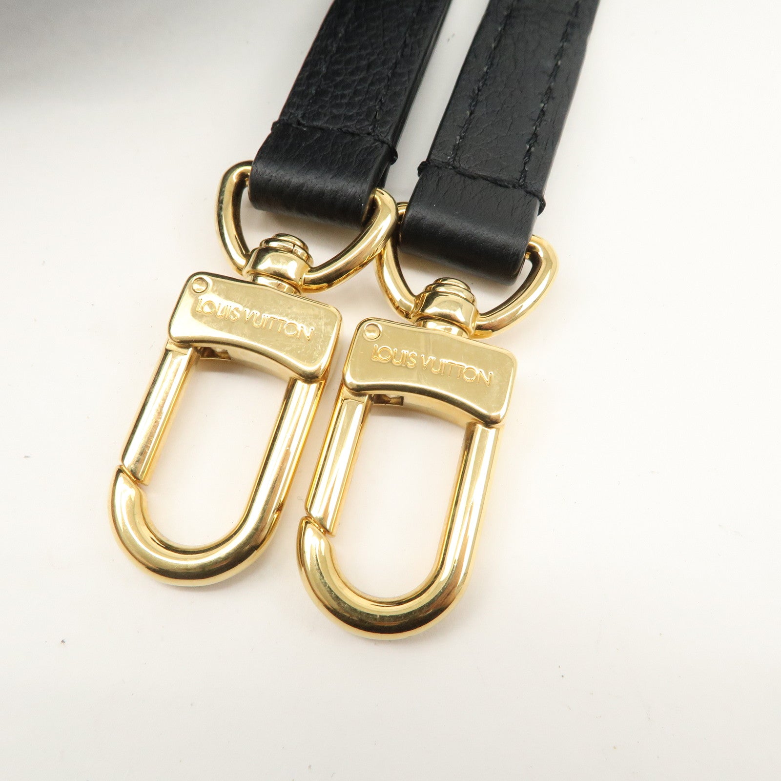 Louis Vuitton Shoulder Strap 110cm Noir Gold Hardware Used