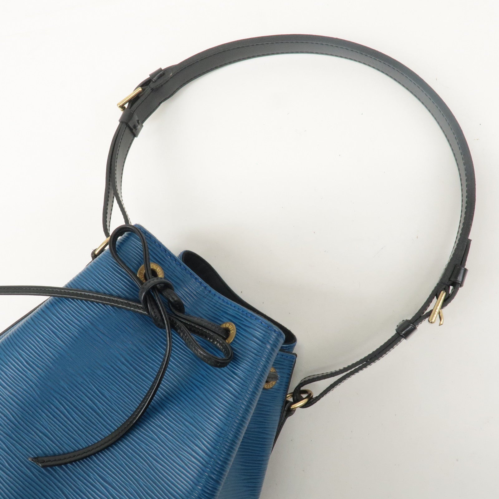 Louis Vuitton Epi BiColor Petit Noe Shoulder Bag Blue Black M44152