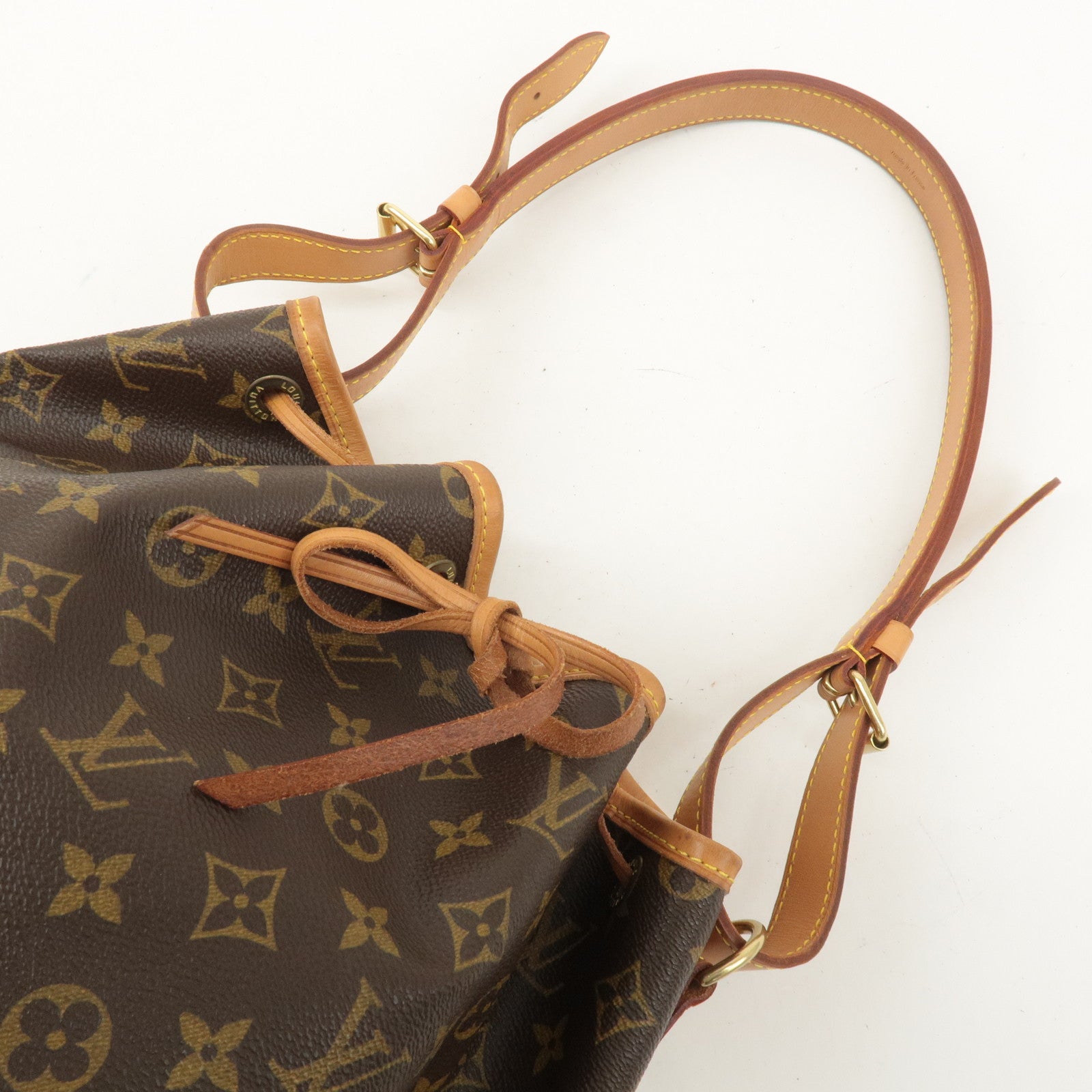 Louis Vuitton Monogram Noe Shoulder Bag Hand Bag Brown M42224