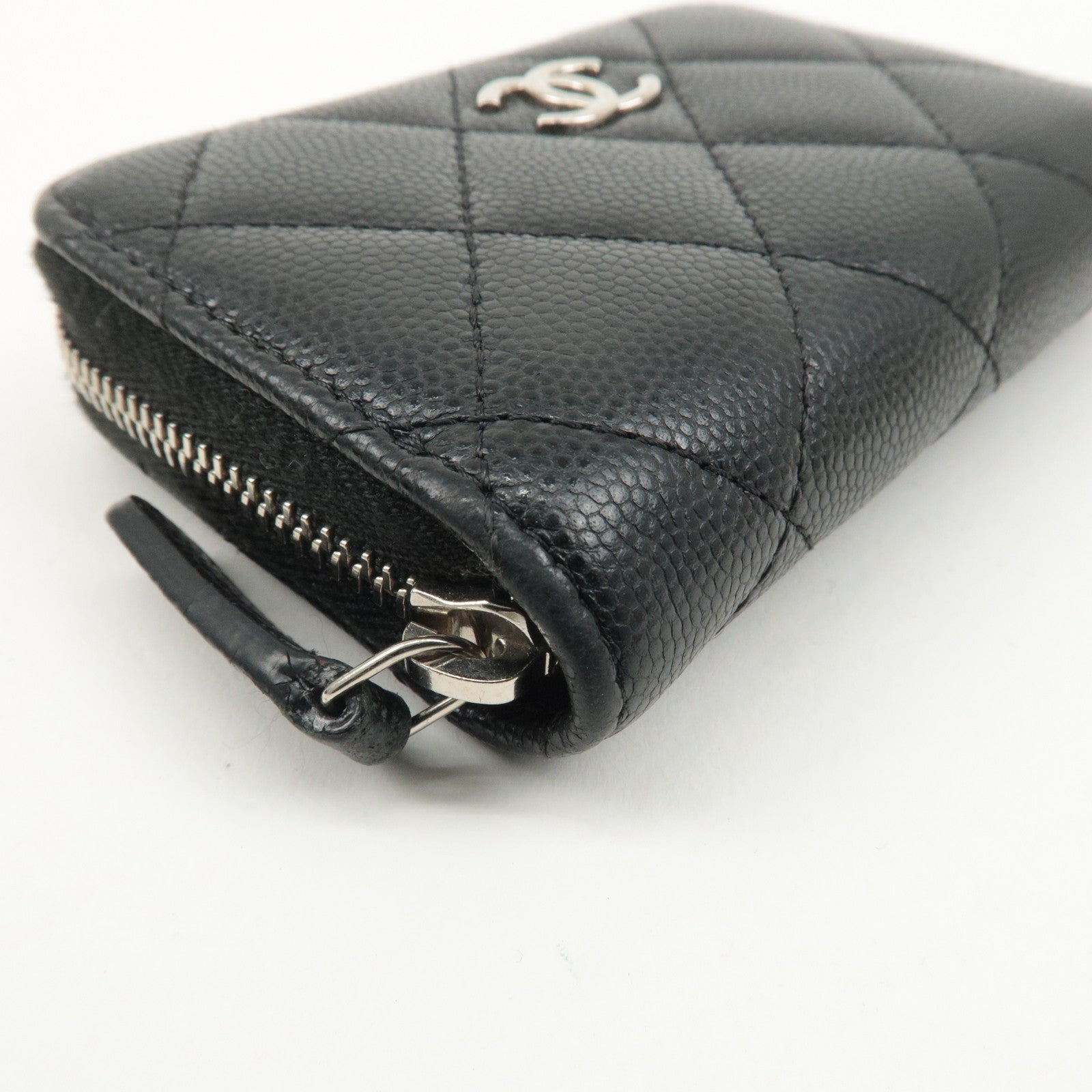 CHANEL Matelasse Caviar Skin Round Zipper Coin Case Black A69271