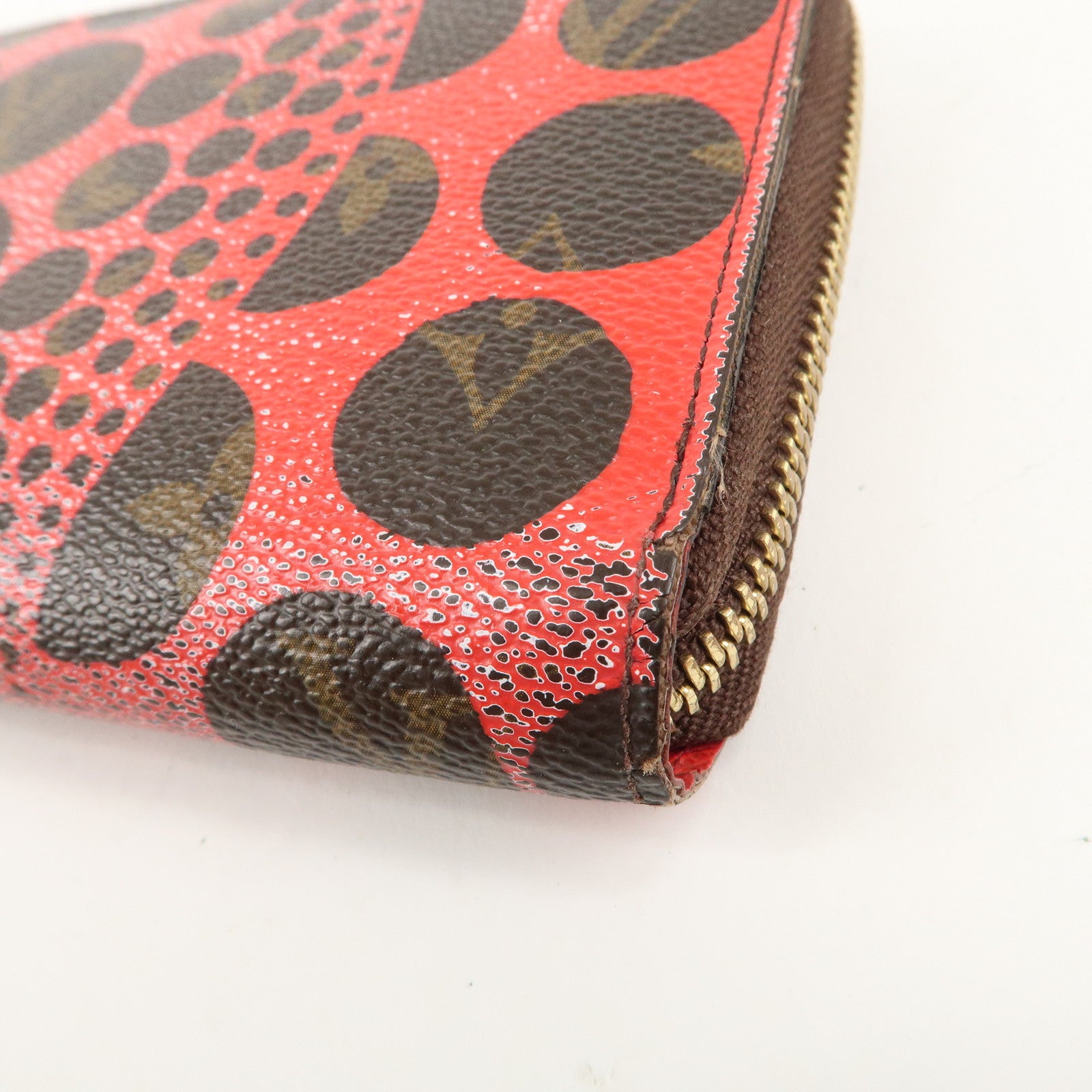 Louis Vuitton Monogram Yayoi Kusama Pumpkin Dots Zippy Wallet