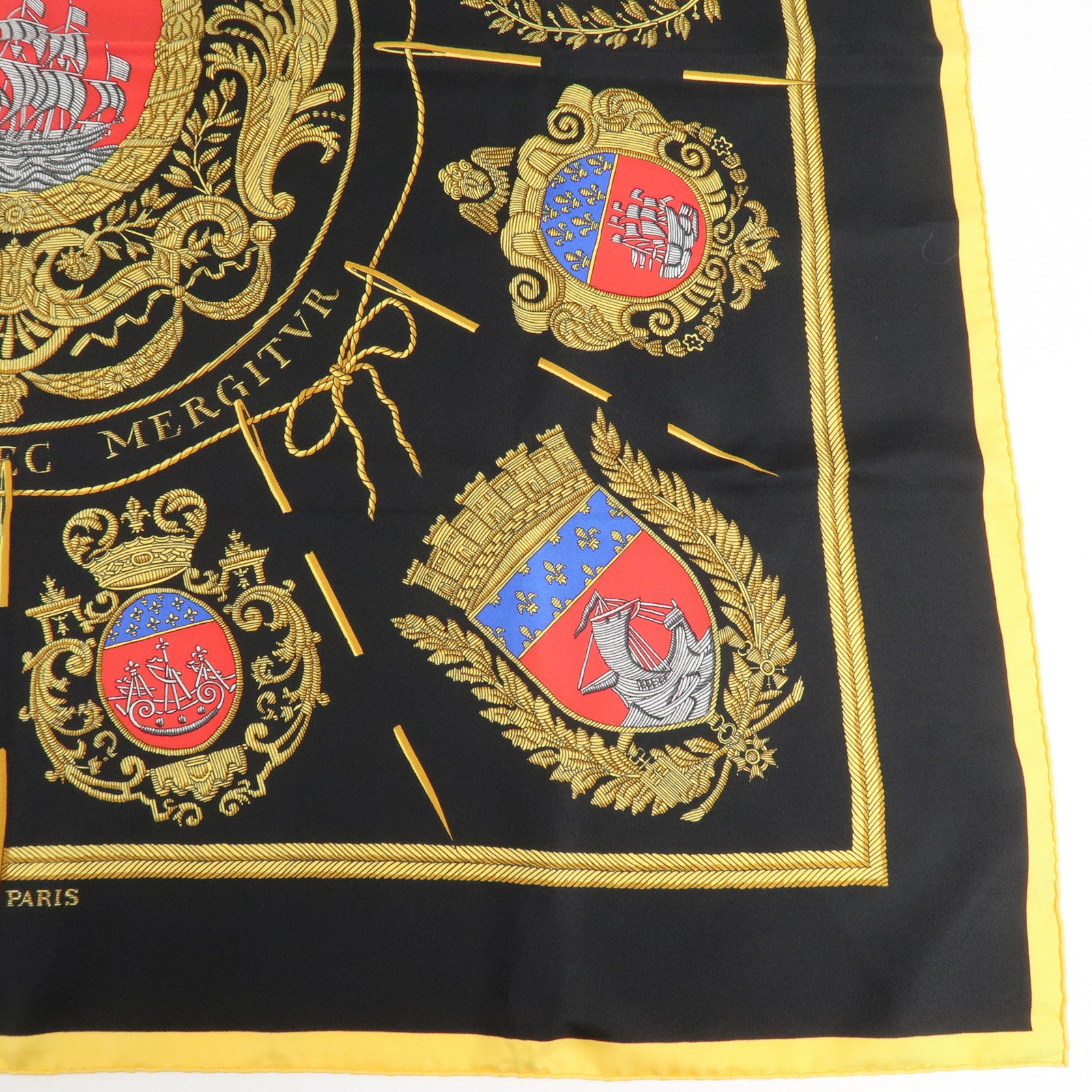 HERMES Carre 90 Silk 100% Scarf LES ARMES DE PARIS Black Gold Used