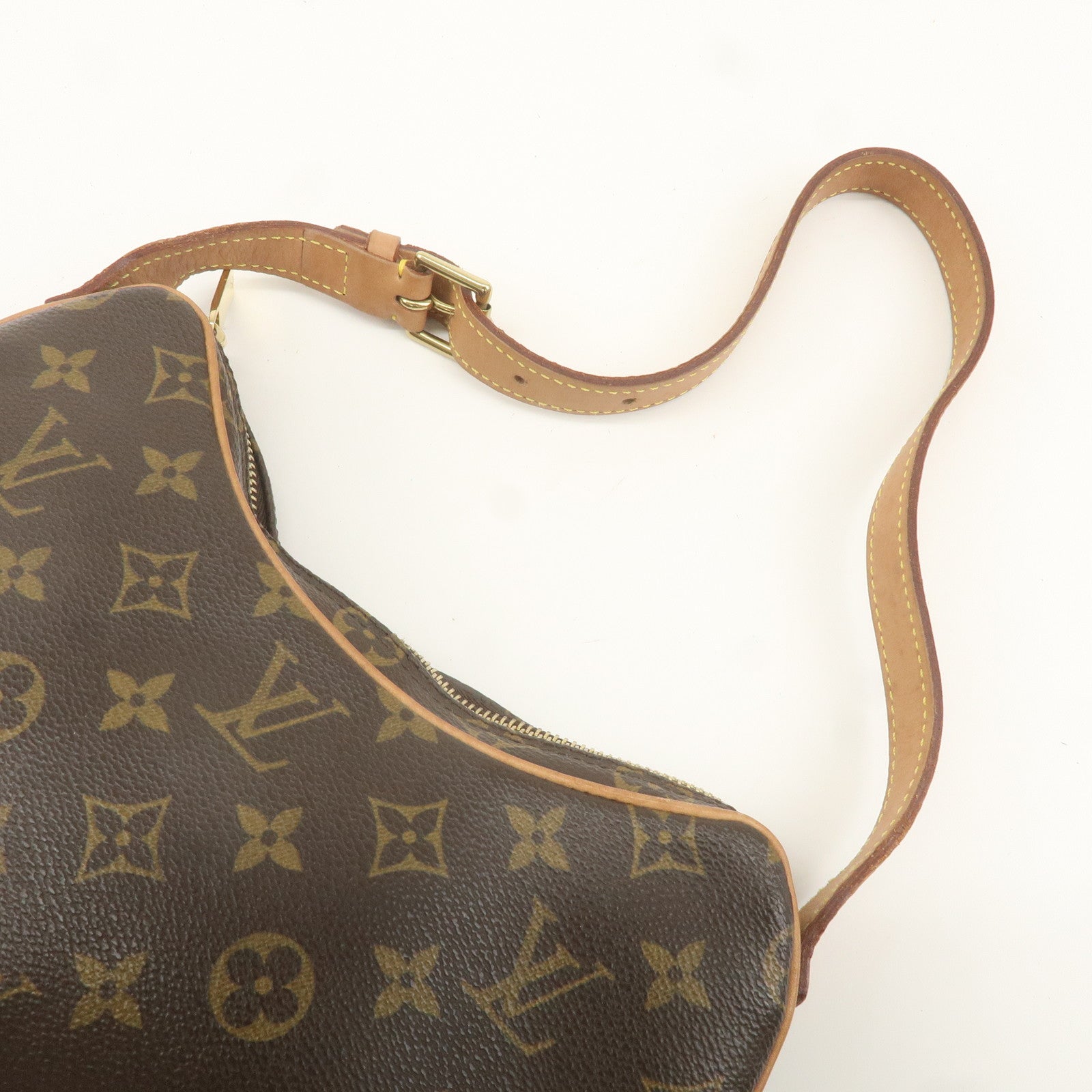 Louis Vuitton Monogram Pochette Croissant Shoulder Bag M51510