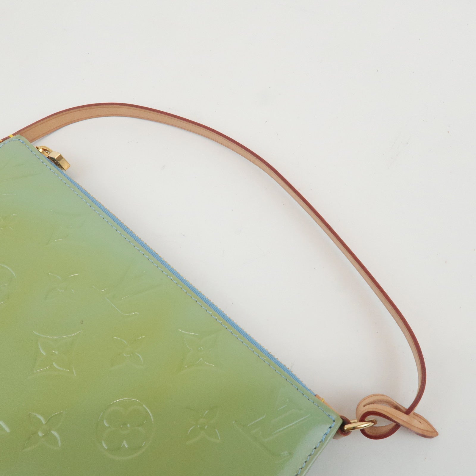 Louis Vuitton Monogram Vernis Lexington Pouch Baby Blue M91011