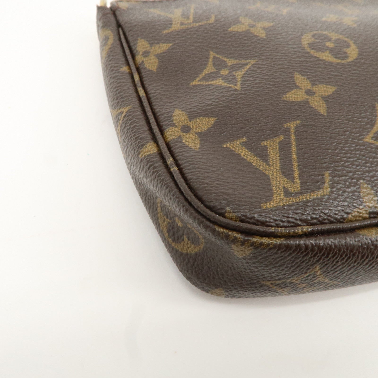 Louis Vuitton Monogram Pochette Accessoires Pouch M51980