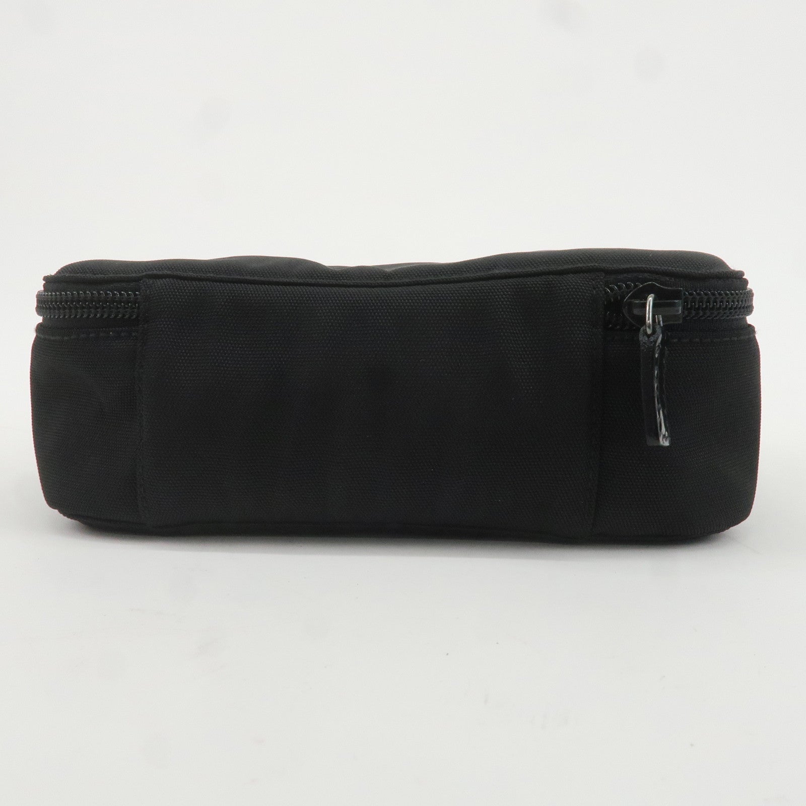 GUCCI Canvas Pouch Cosmetic Pouch Black Silver Hardware 039.0949