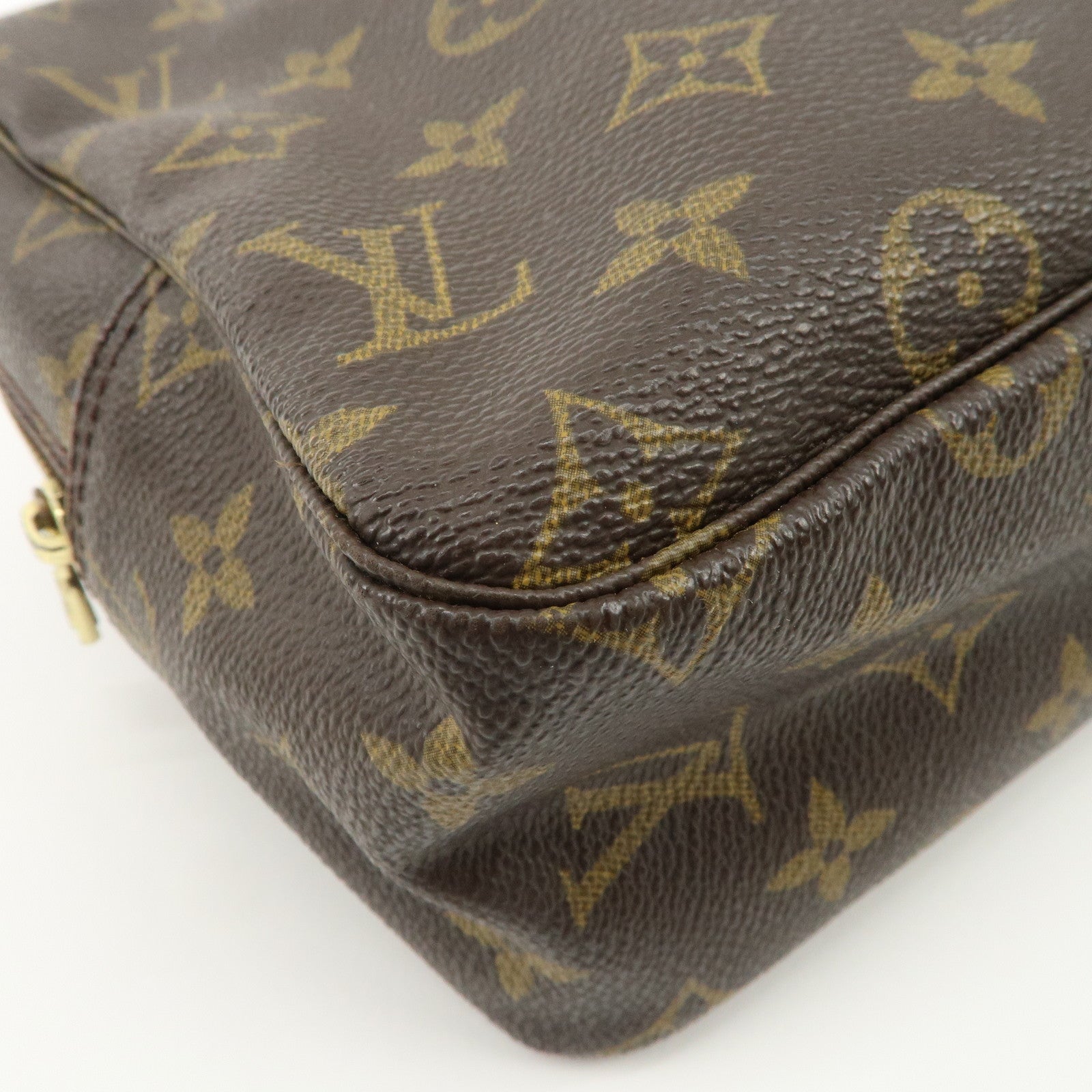 Louis Vuitton Monogram Trousse Toilette 28 Pouch M47522