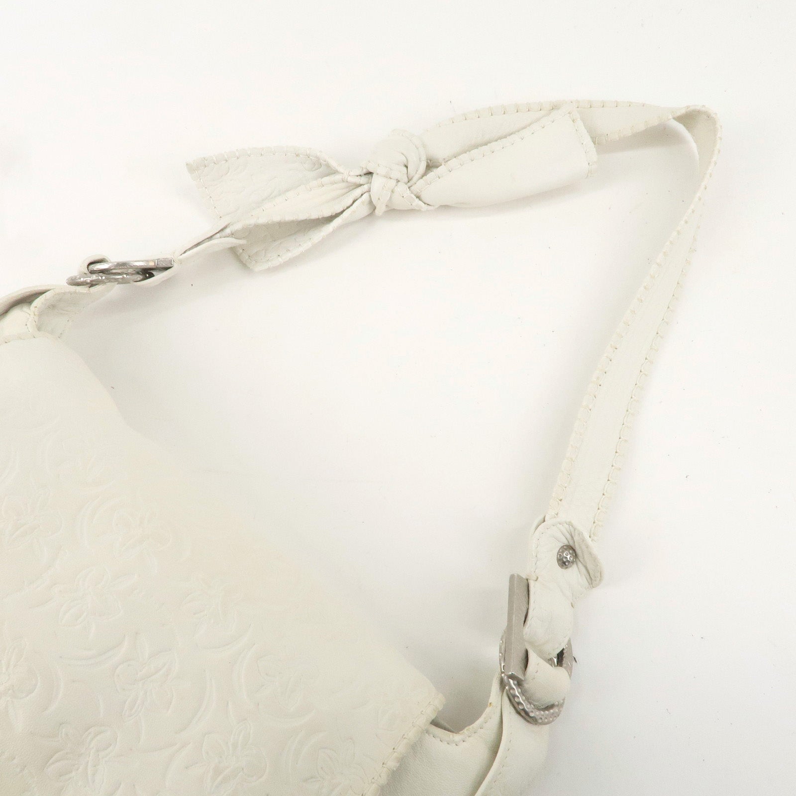 Ferragamo Leather Shoulder Bag White FG217402