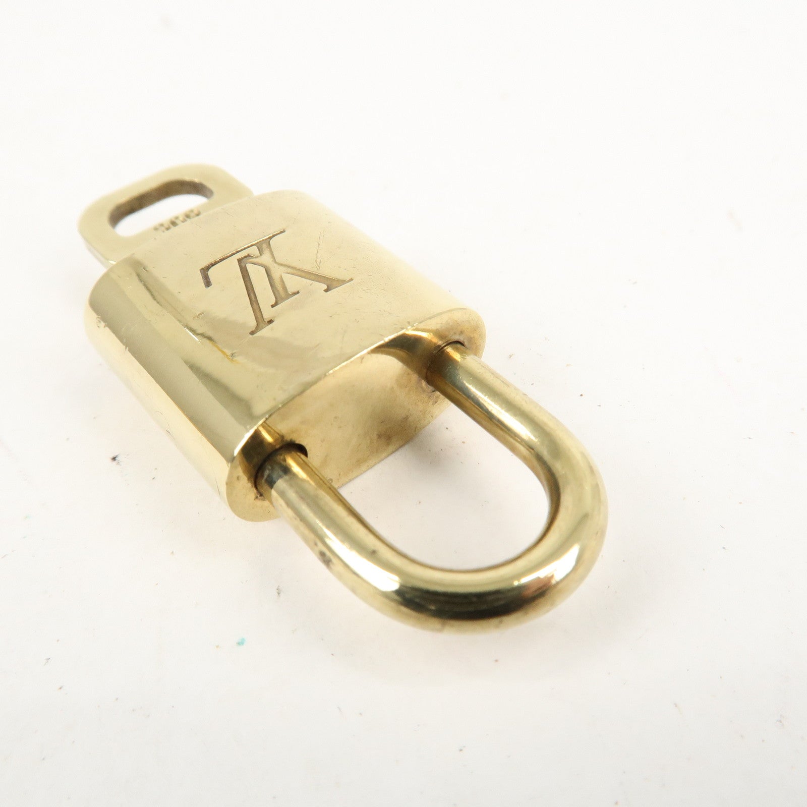 Louis Vuitton Set of 10 Lock 
Key Cadena Key Lock Metal Gold Used