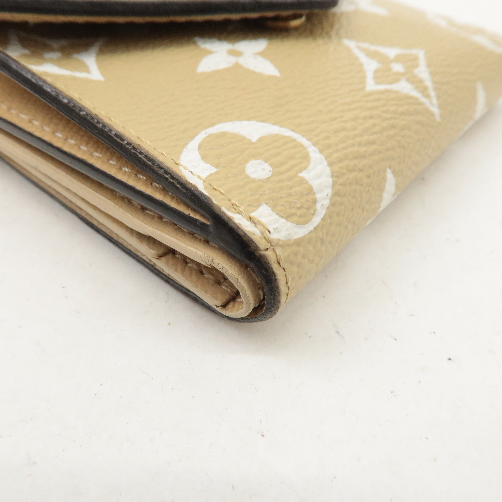 Louis Vuitton Monogram Giant Portefeuille Zoe Wallet M67640