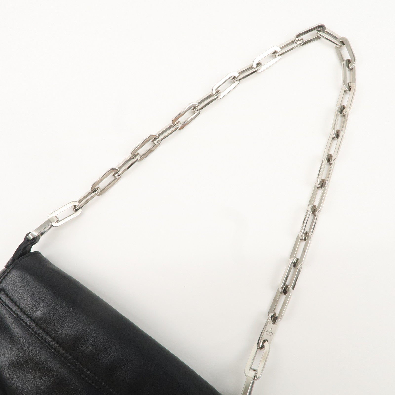 GUCCI Leather Chain Shoulder Bag 007.2033.1705 Black Used