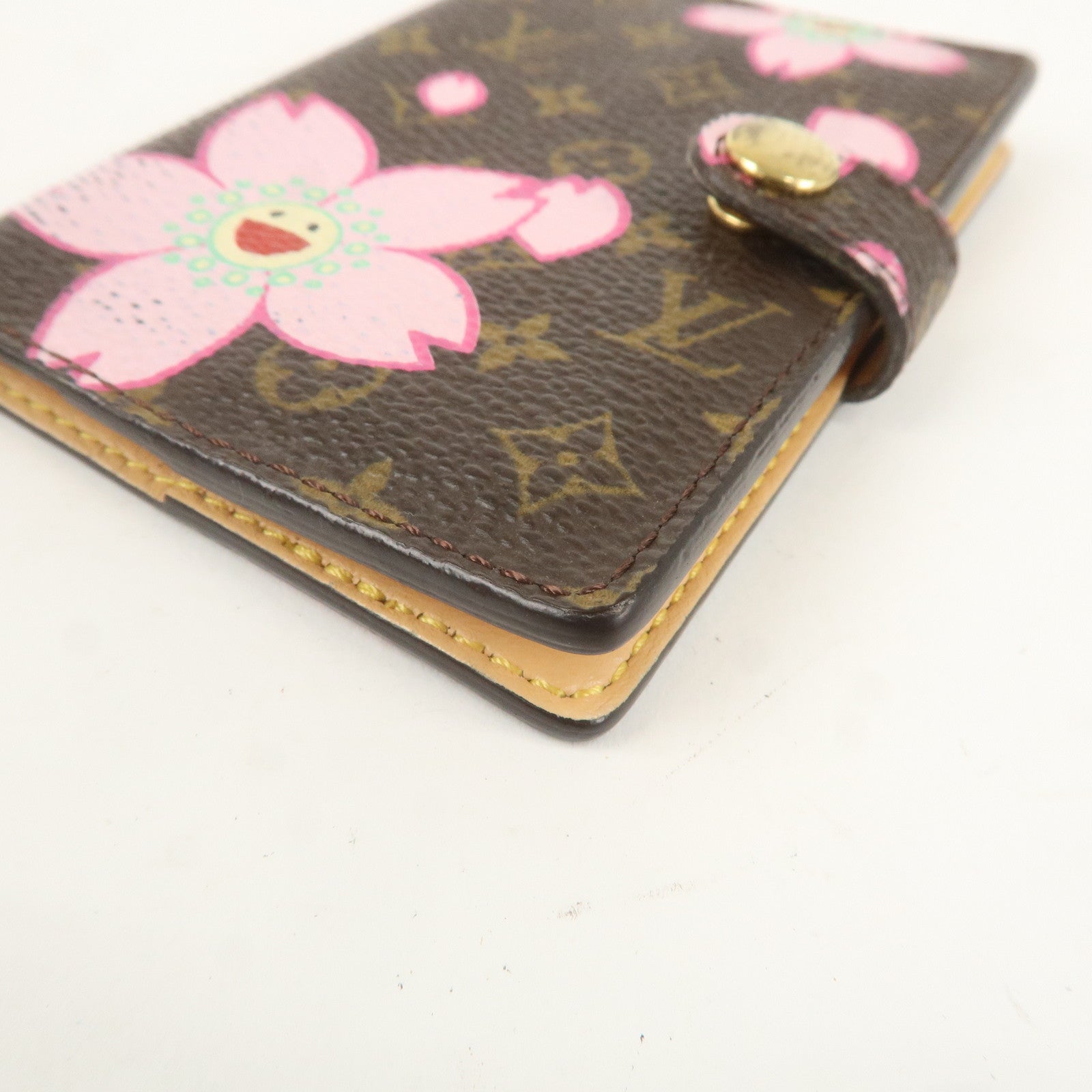 Louis Vuitton Cherry Blossom Agenda Mini Planner Cover M92021