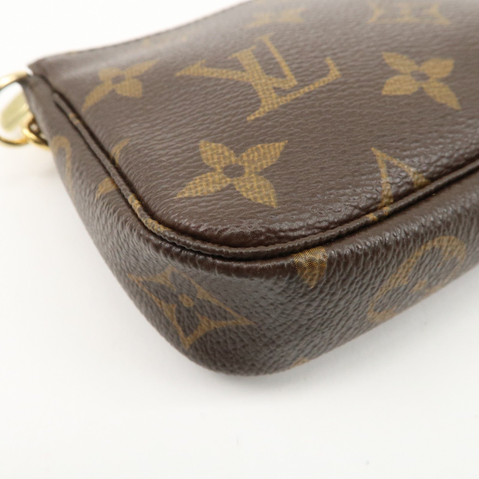 Louis Vuitton Monogram Mini Pochette Accessoires Pouch M58009