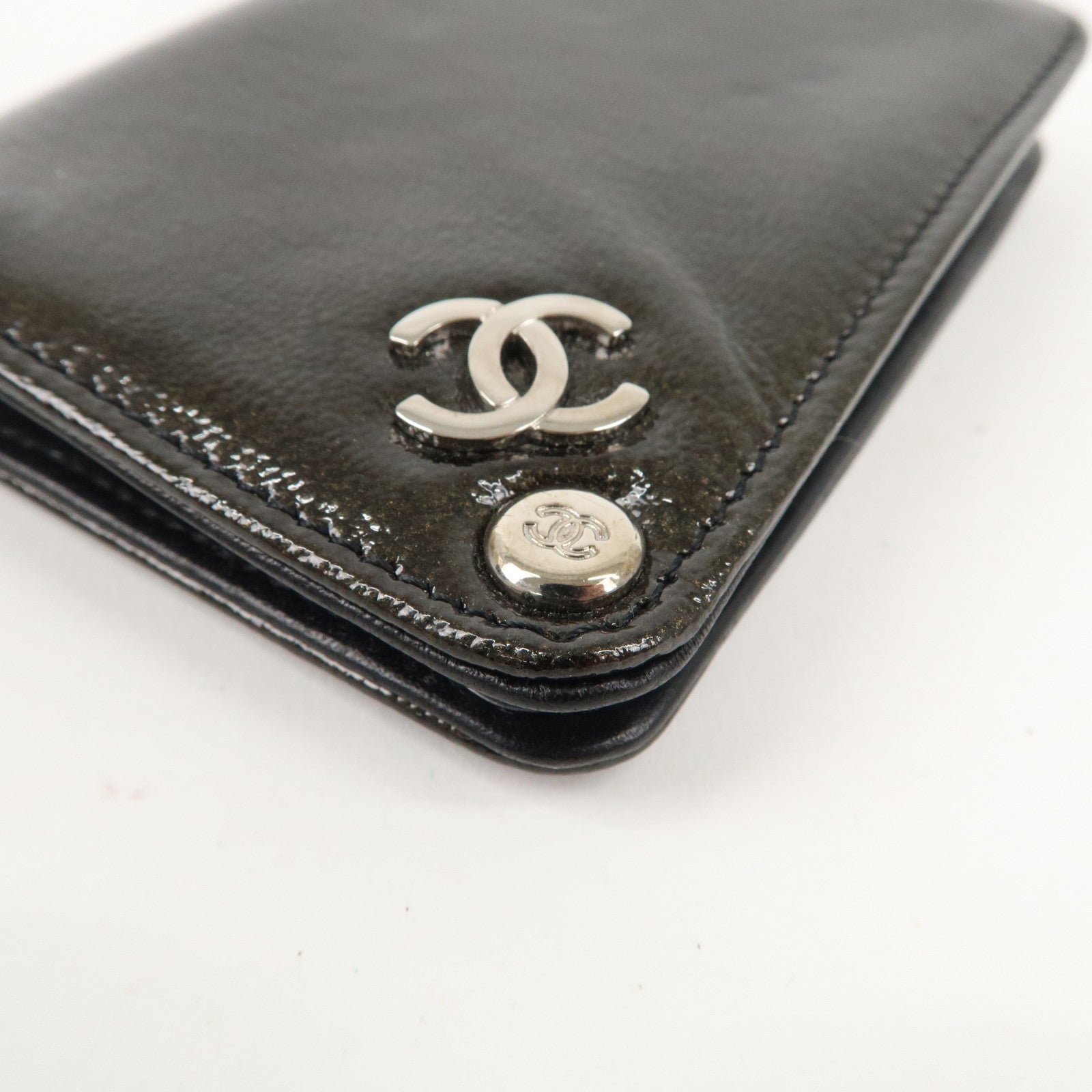 CHANEL Coco Mark Patent Leather Bi-fold Card Case Dark Green