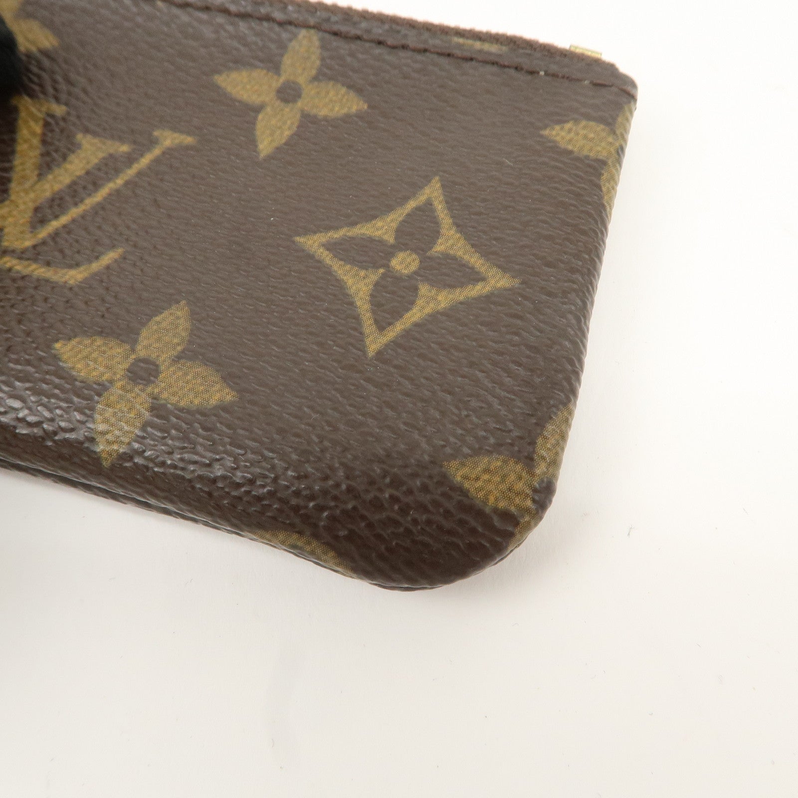 Louis Vuitton Monogram Pochette Cles Coin 
Key Case M62650 Used