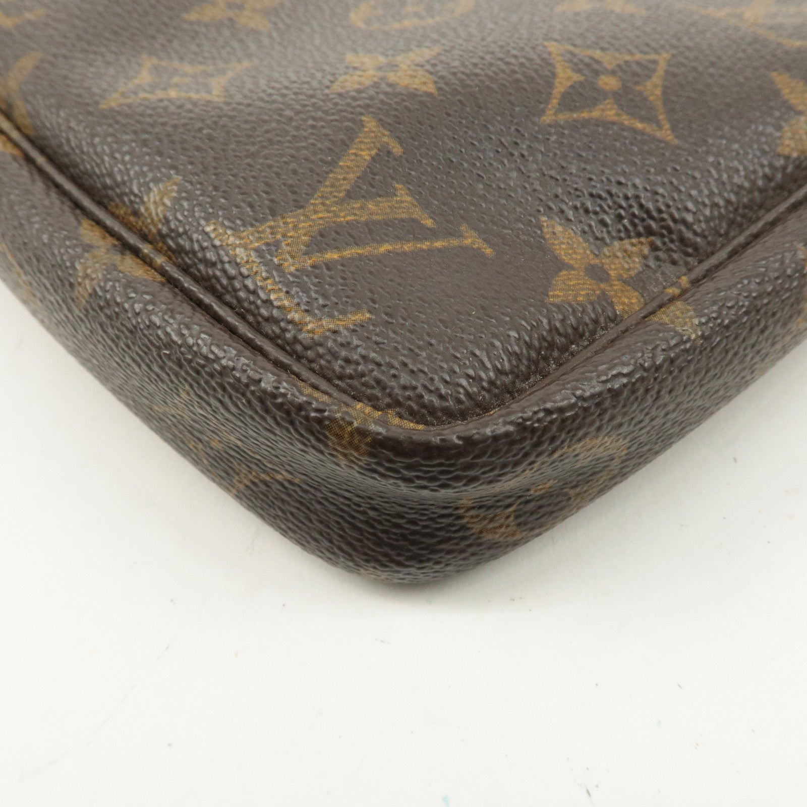 Louis Vuitton Monogram Pochette Accessoires Pouch M51980