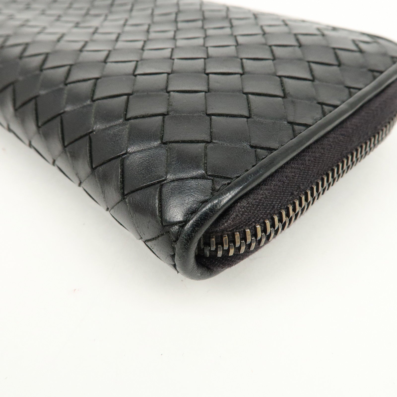 BOTTEGA VENETA Intrecciato Leather Zip Round Long Wallet Black