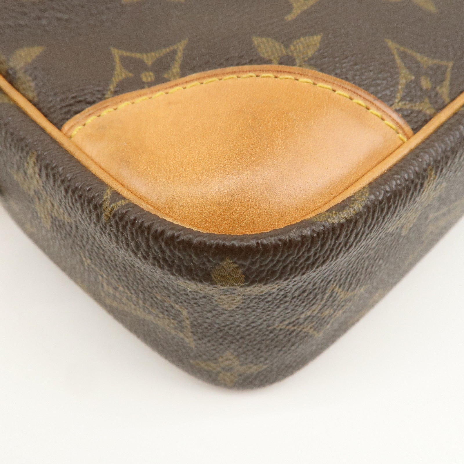 Louis Vuitton Monogram Compiegne 28 Pouch Clutch Bag M51845