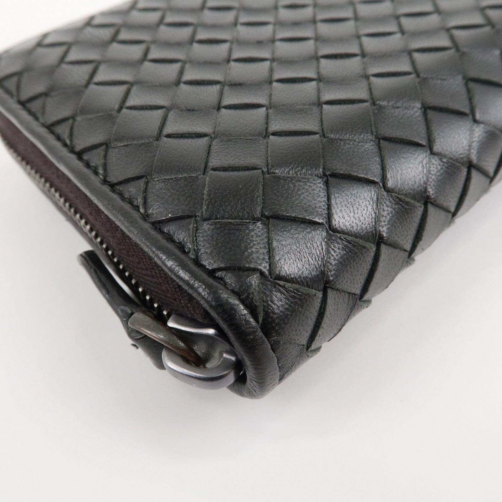 BOTTEGA VENETA Intrecciato Leather Round Fauna Long Wallet