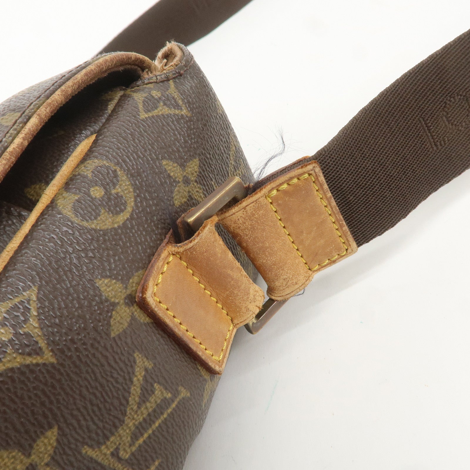 Louis Vuitton Monogram Abbesses Messenger Bag Hand Bag M45257