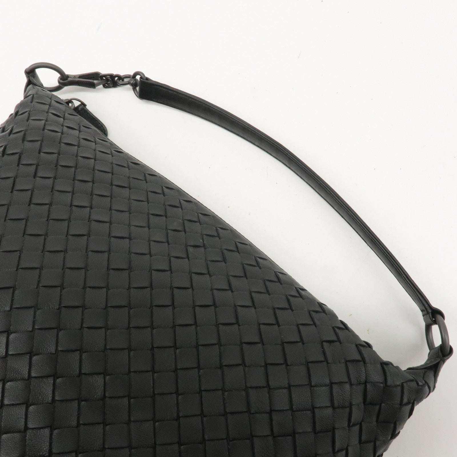 BOTTEGA VENETA Intrecciato Leather Shoulder Bag Black 239988