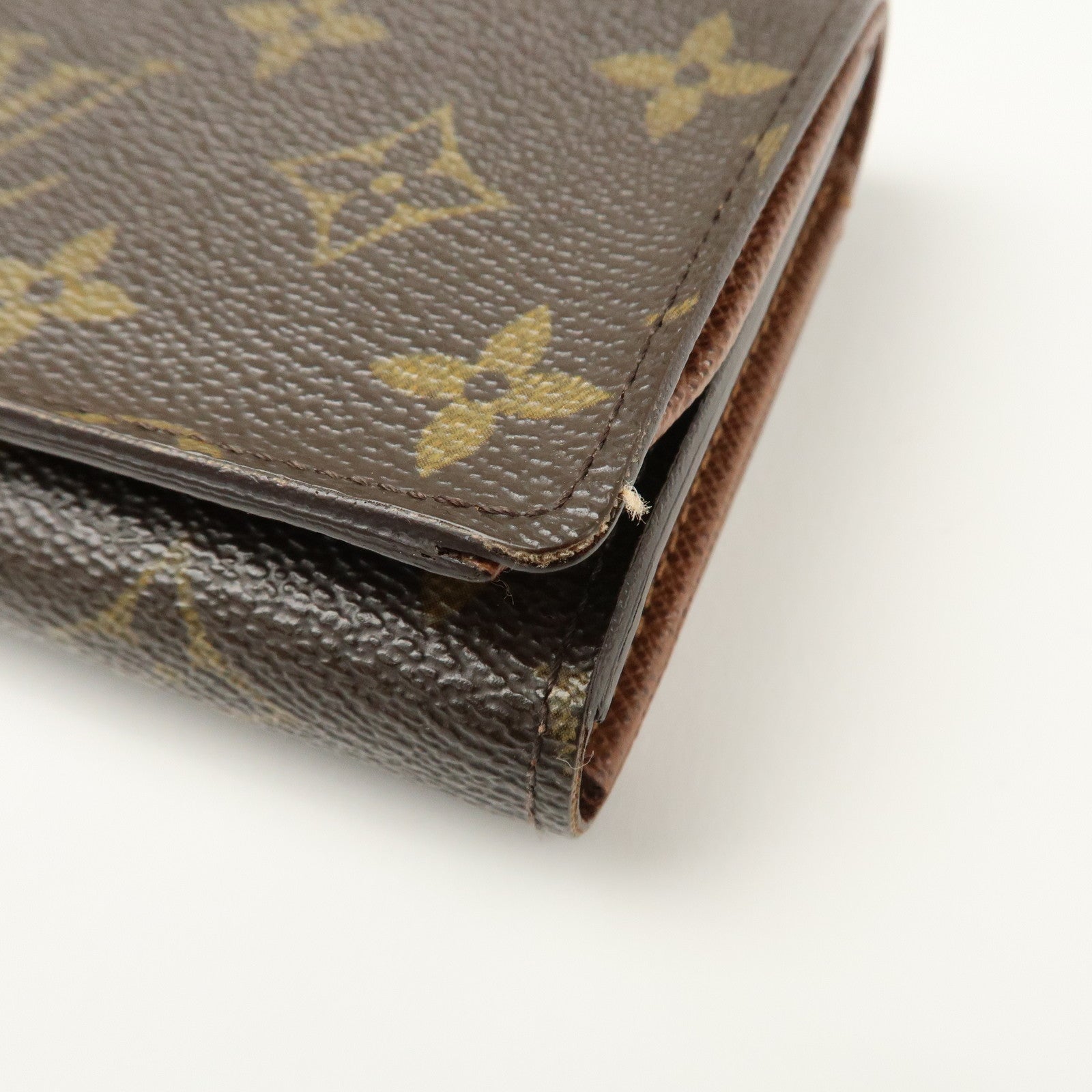 Louis Vuitton Monogram Porte Monnaie Billets Tresor Wallet M61730